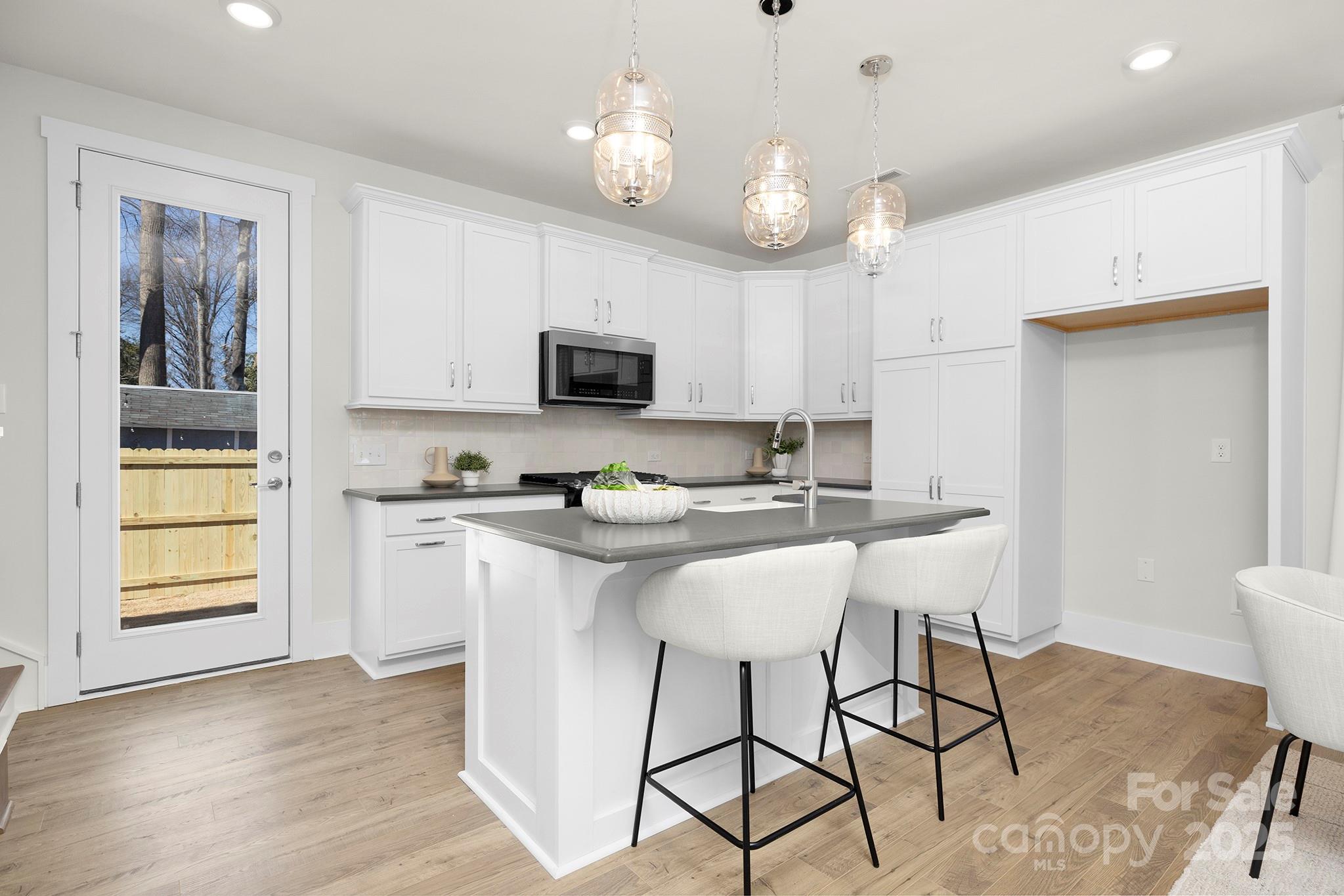 1739 Dunloe Street Unit: 8242