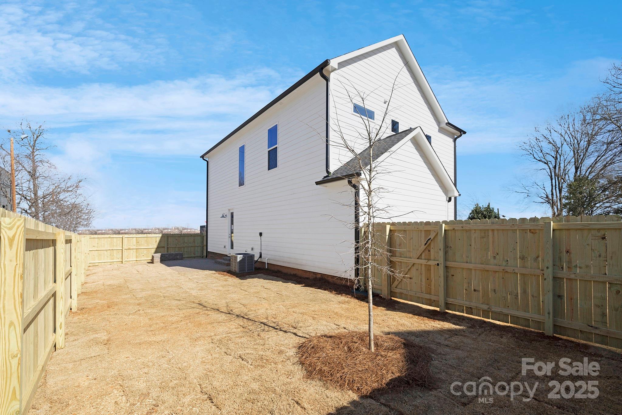 1739 Dunloe Street Unit: 8242