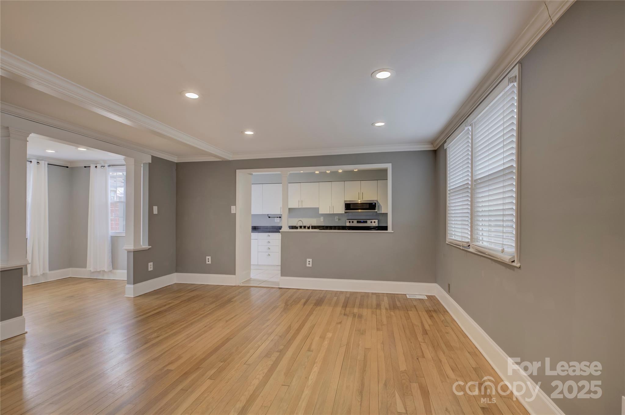 1413 Seneca Place