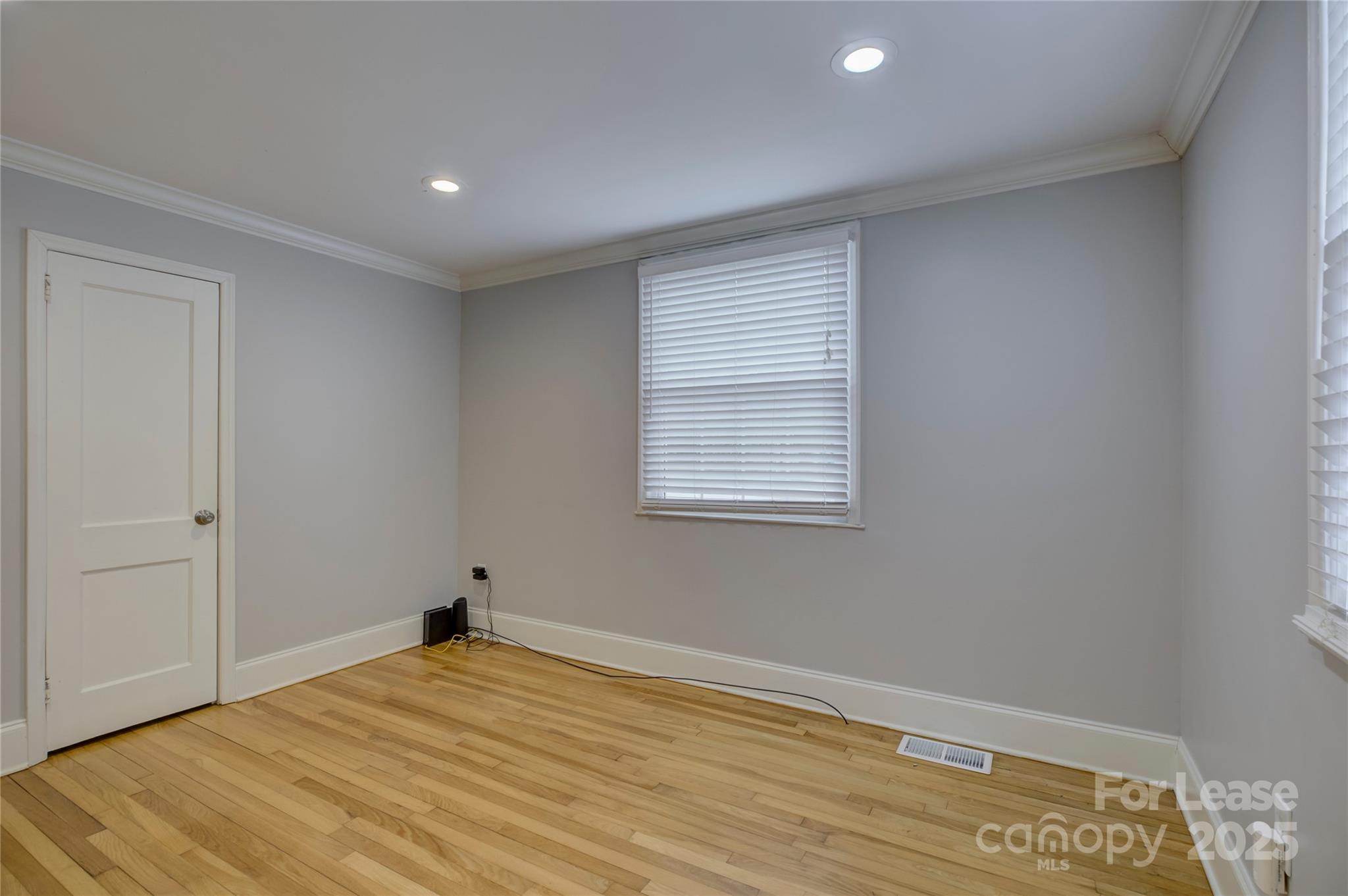 1413 Seneca Place