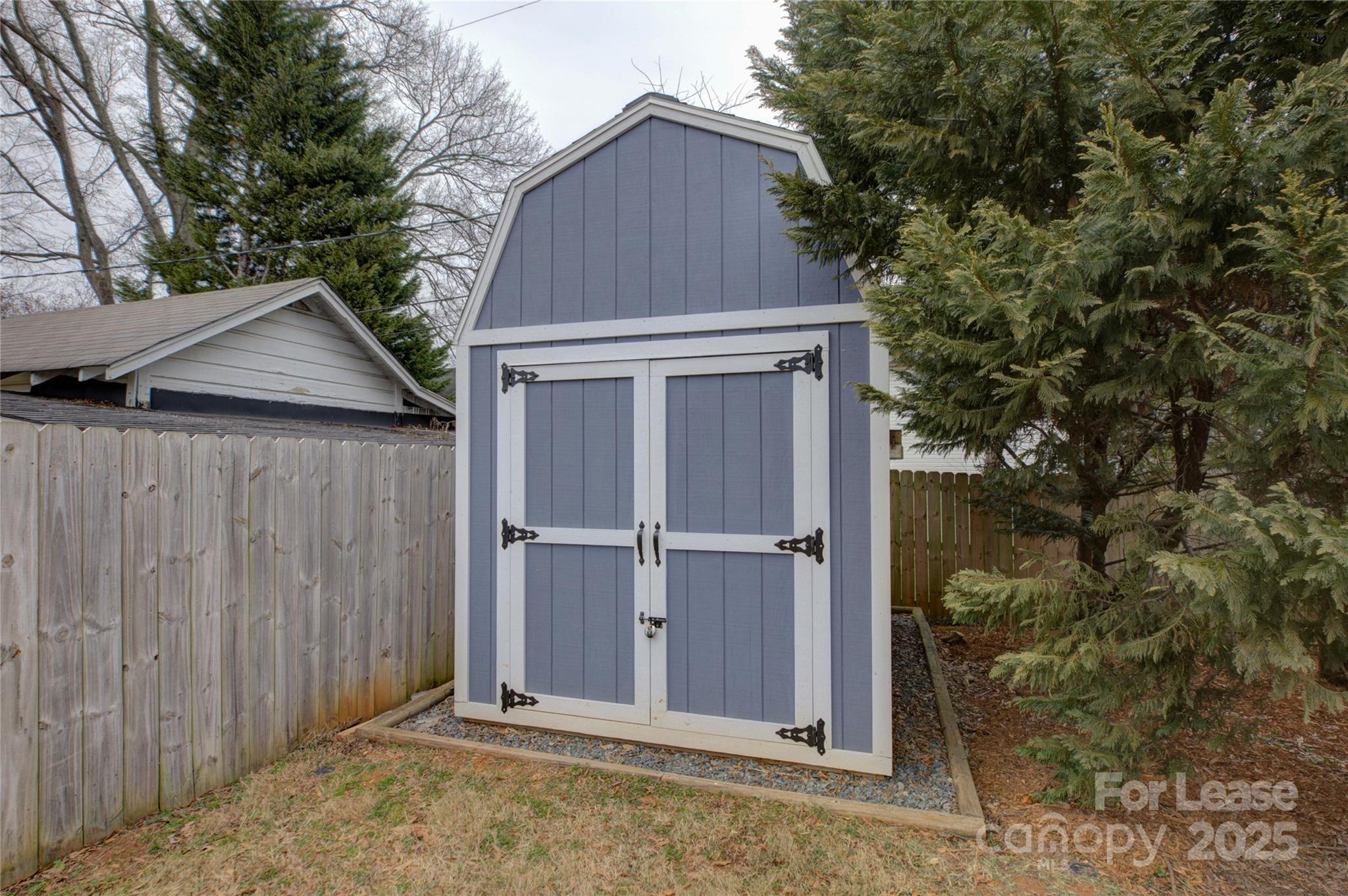 1413 Seneca Place