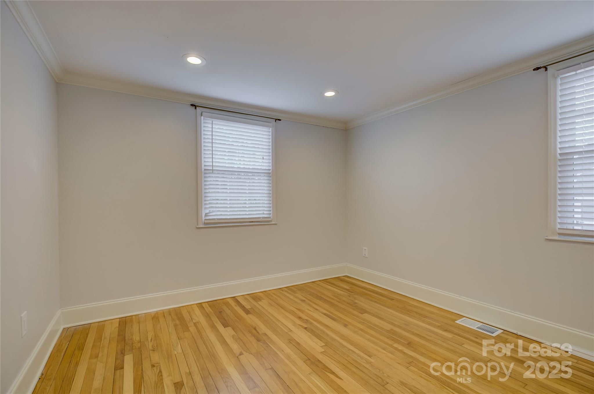 1413 Seneca Place