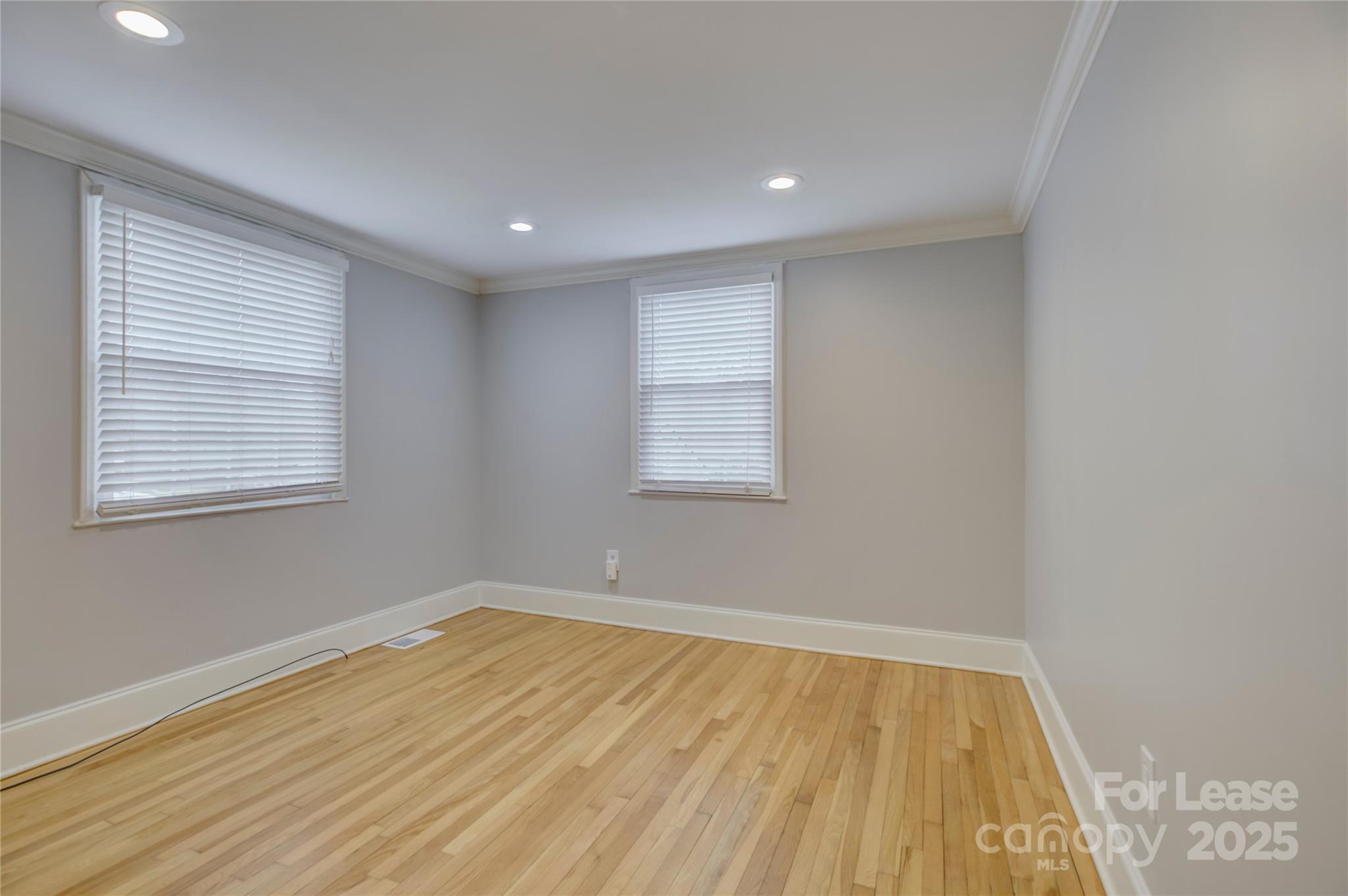 1413 Seneca Place