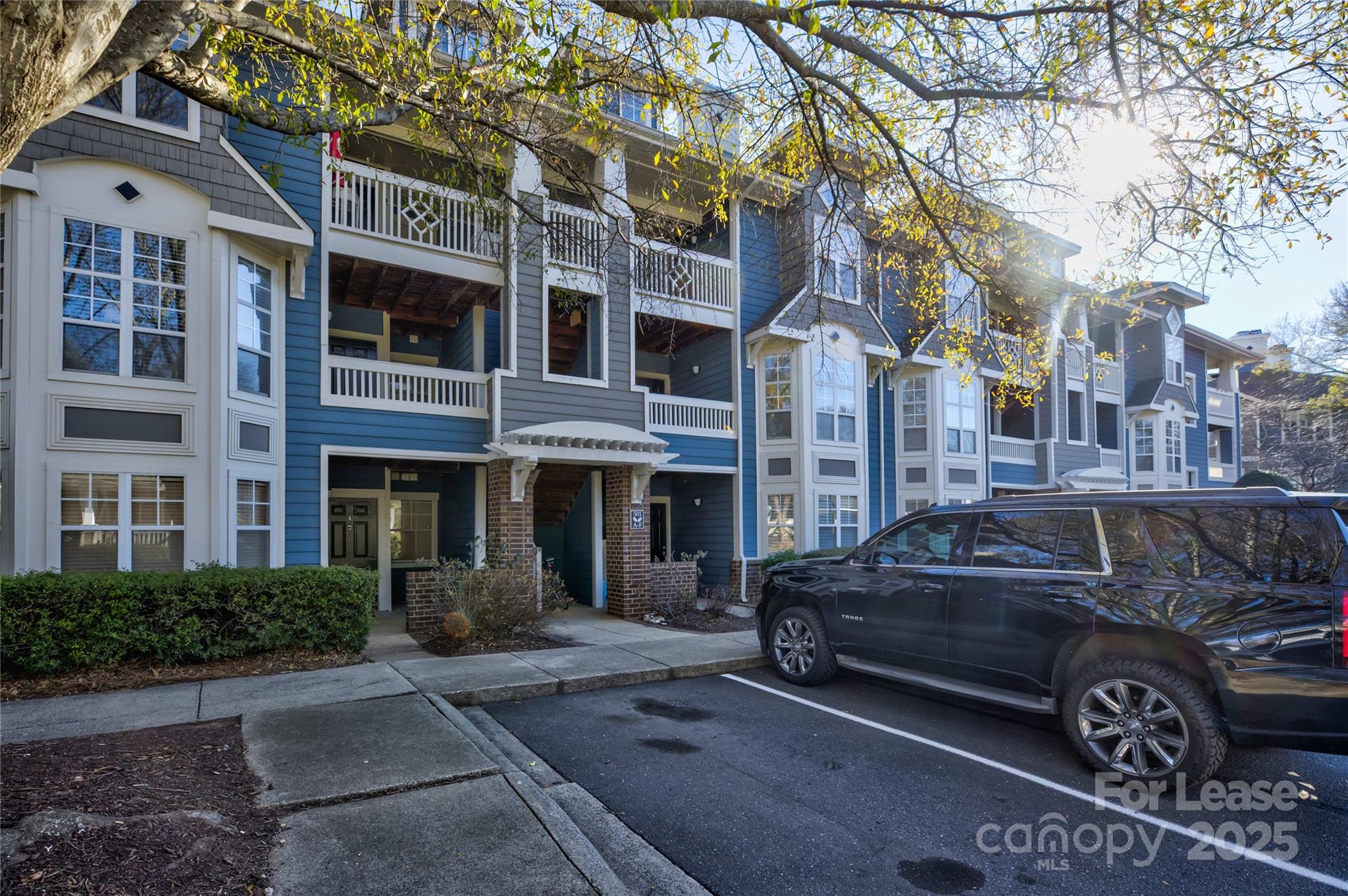 501 Olmsted Park Place Unit: I