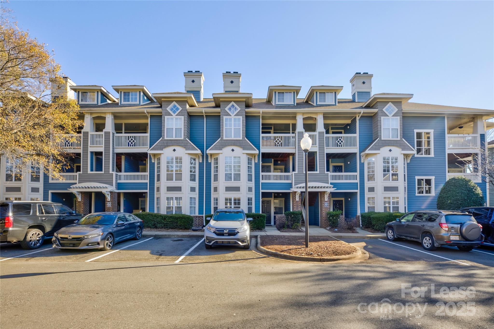 501 Olmsted Park Place Unit: I