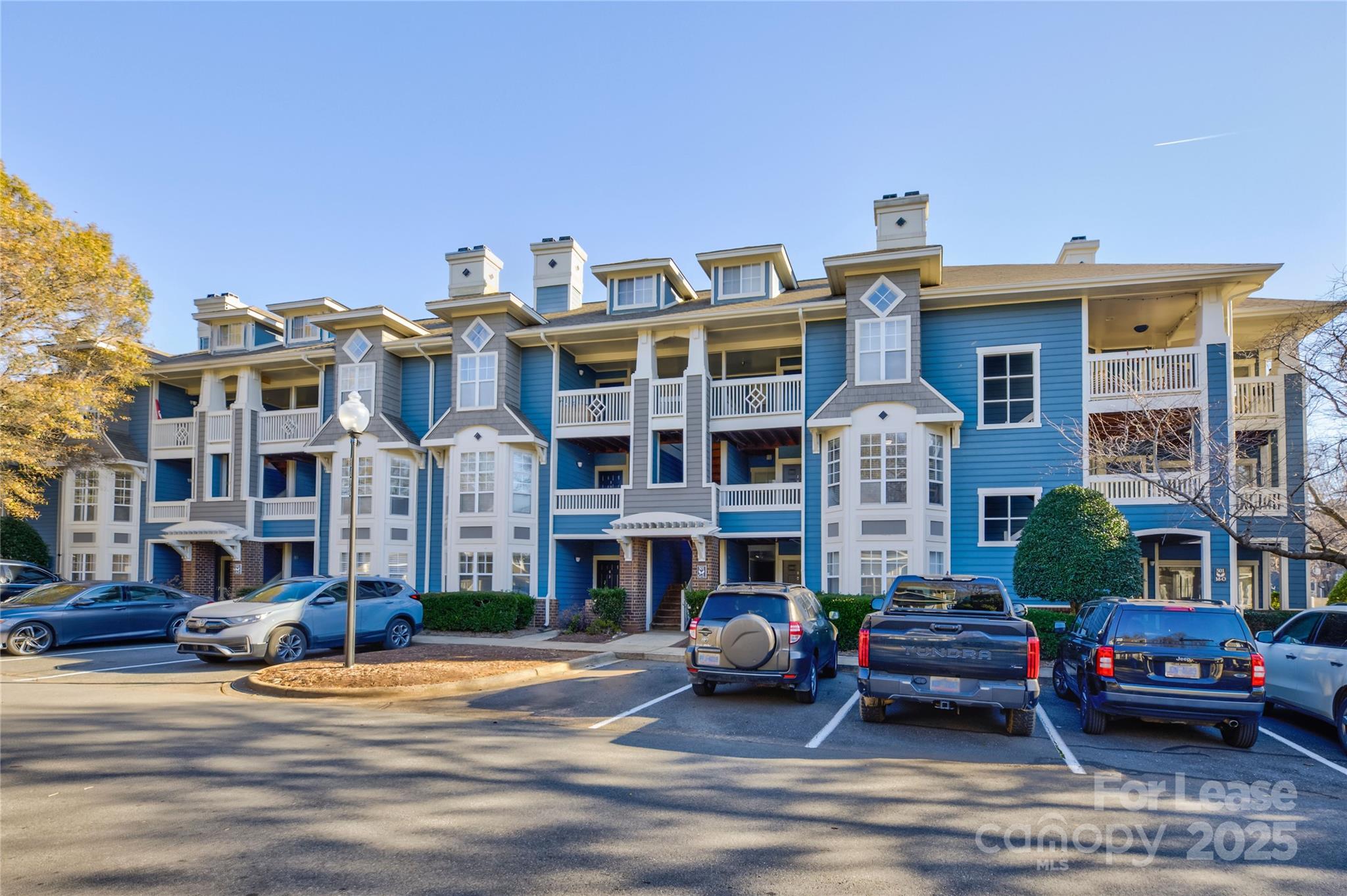 501 Olmsted Park Place Unit: I