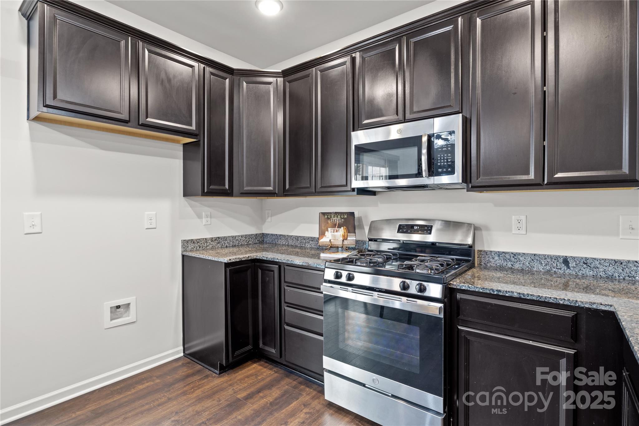 6414 Revolutionary Trail