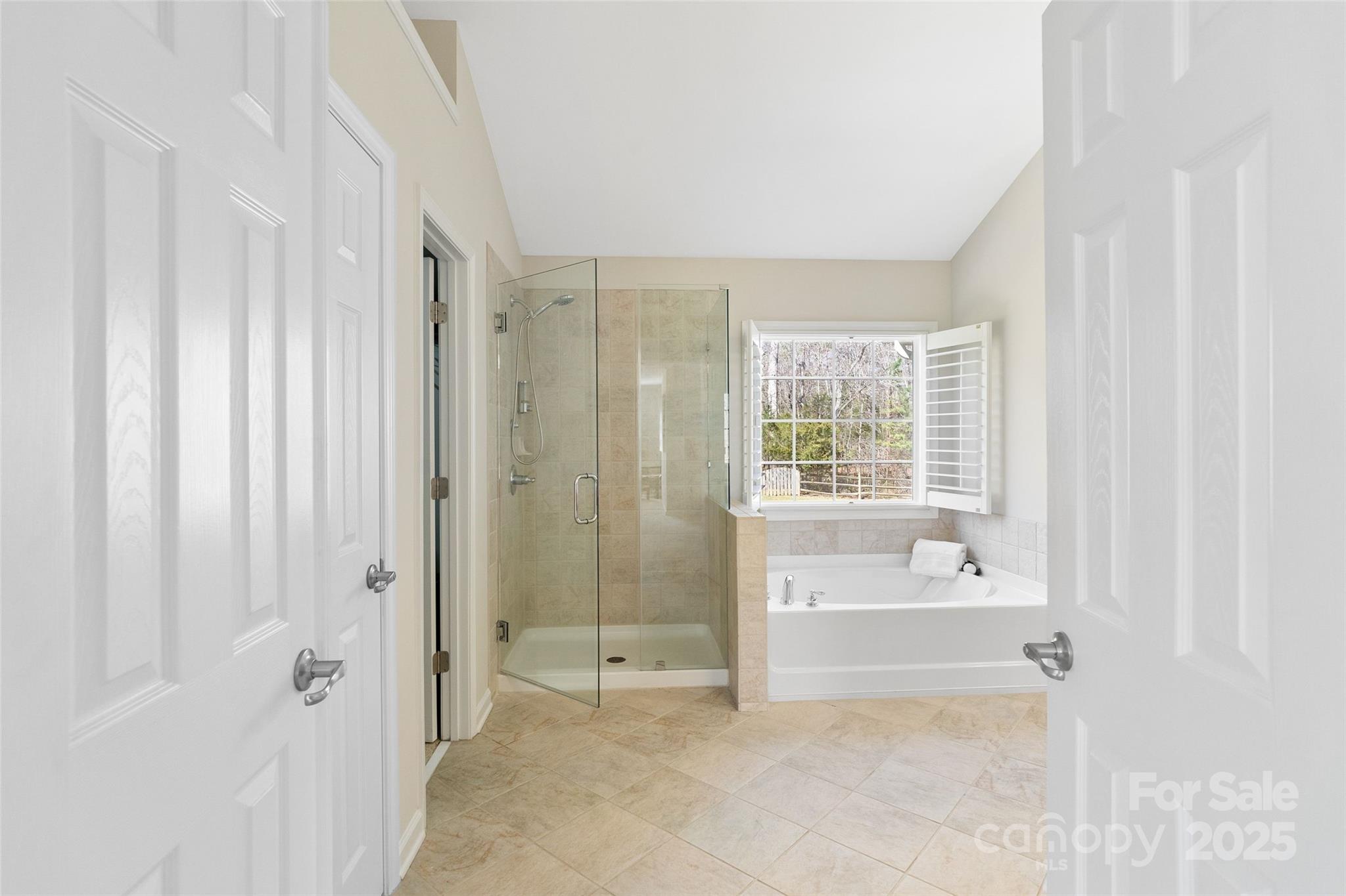 2000 Willowcrest Drive