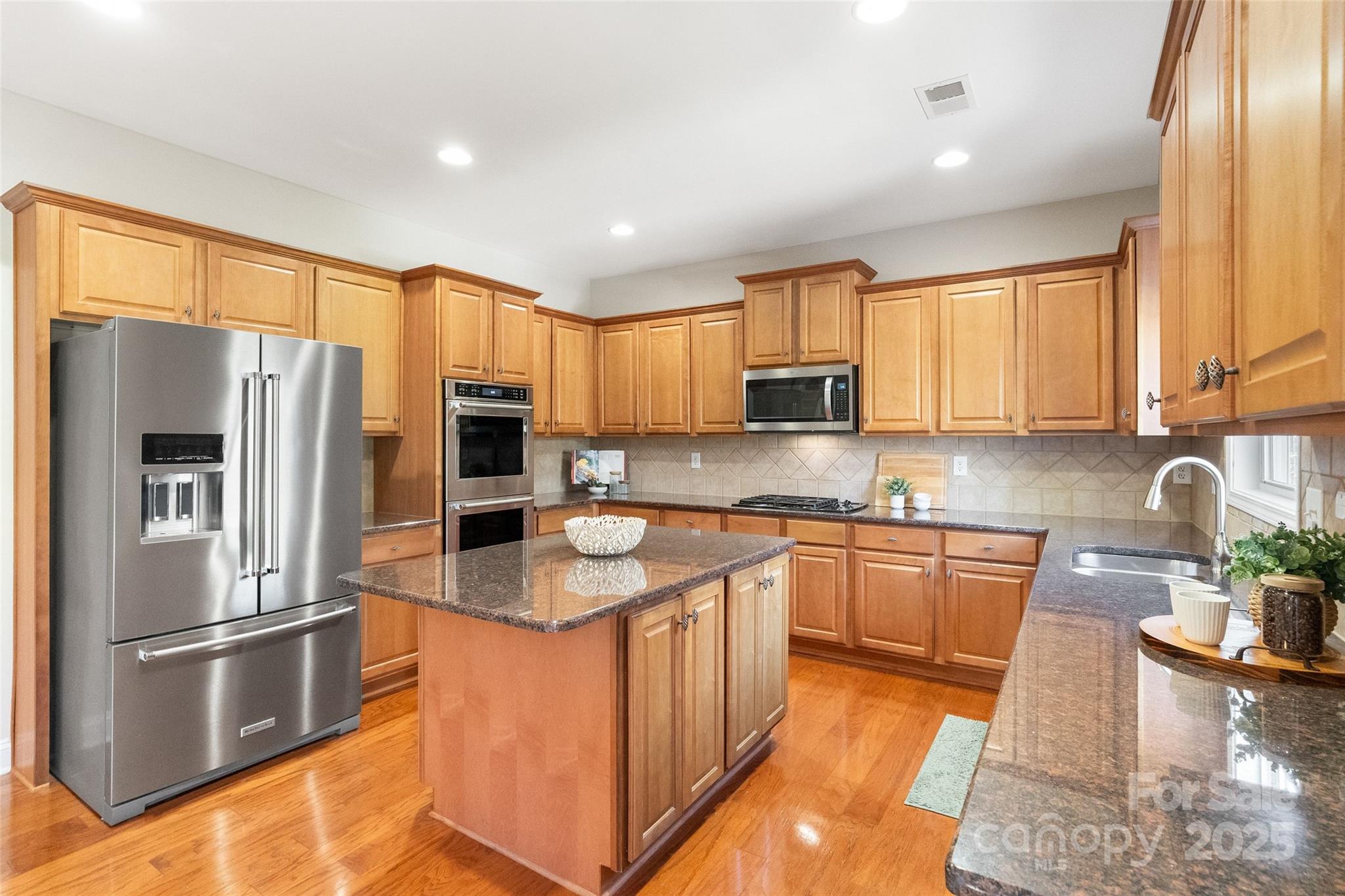 2000 Willowcrest Drive