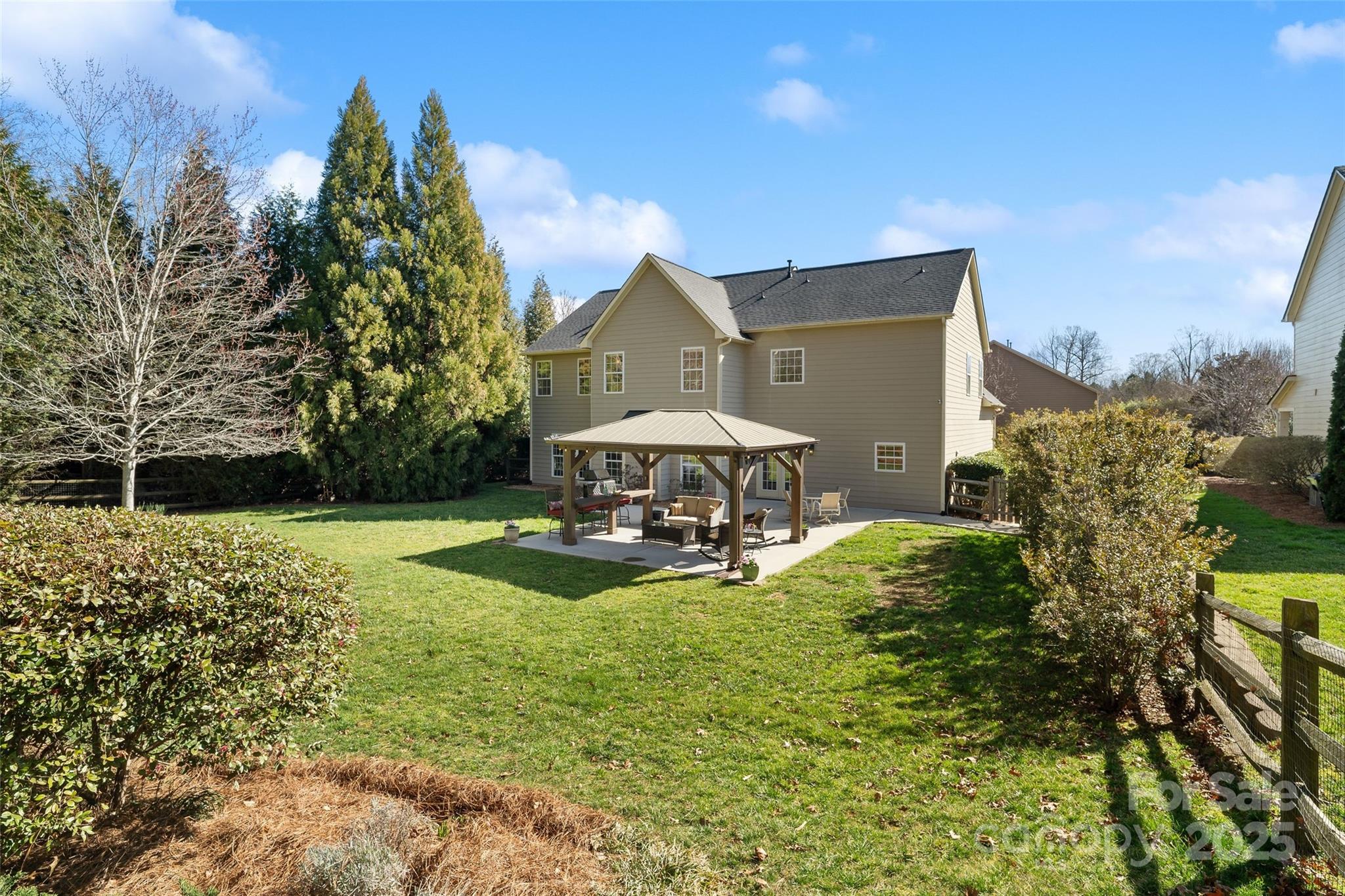 2000 Willowcrest Drive