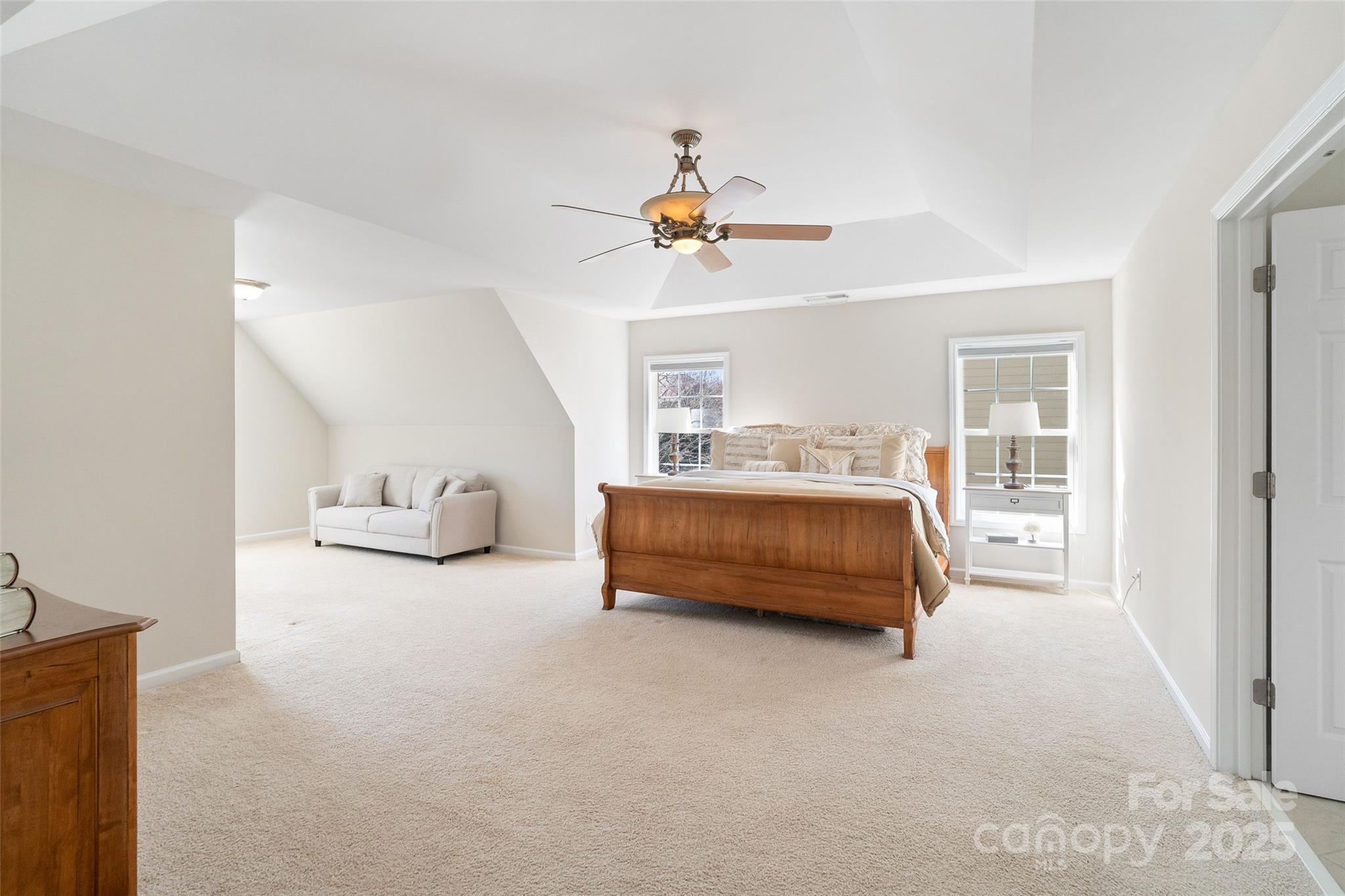 2000 Willowcrest Drive