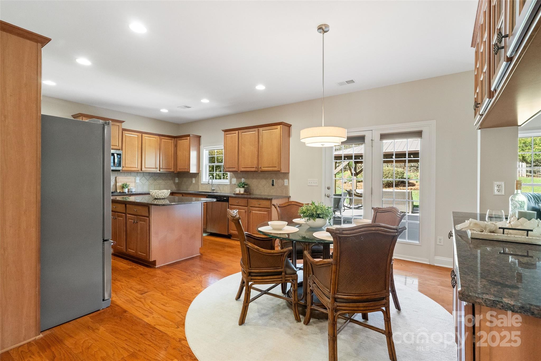 2000 Willowcrest Drive