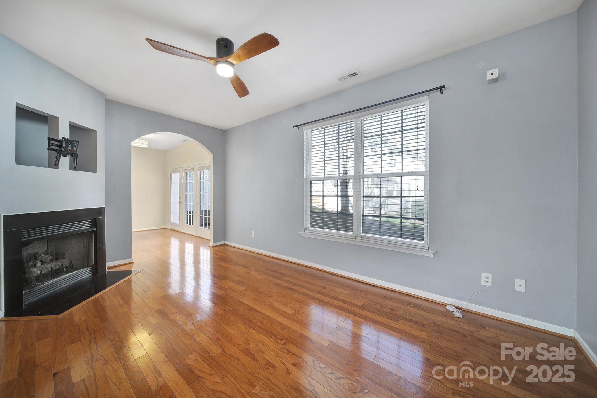 2399 Woodridge Drive