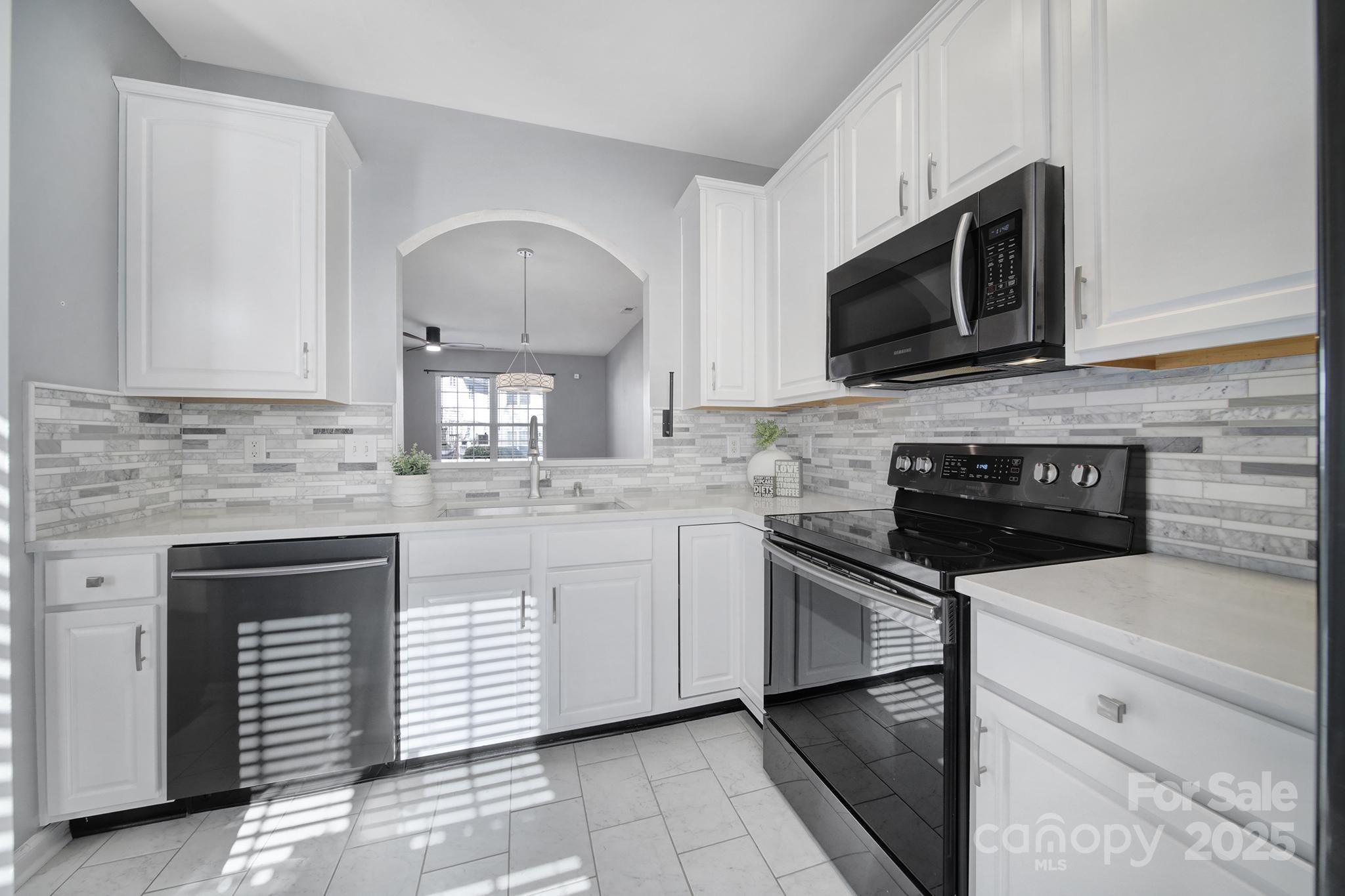 2399 Woodridge Drive