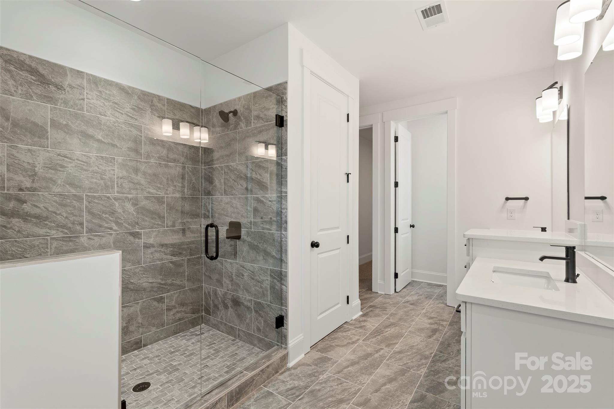 263 Luray Way Unit: 444