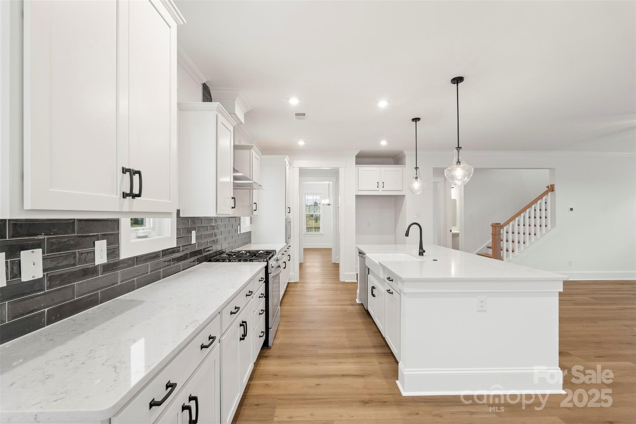 263 Luray Way Unit: 444