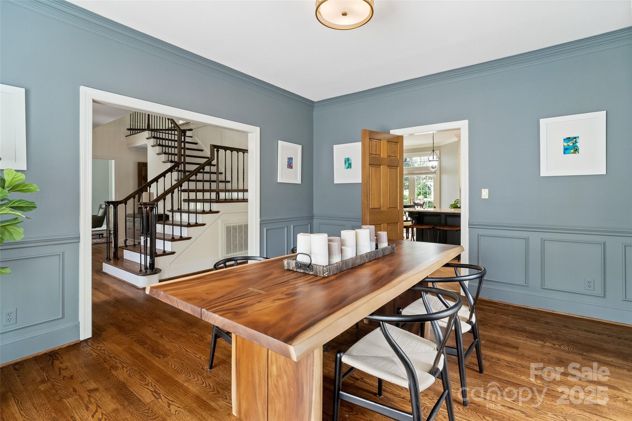 1736 Cavendale Drive