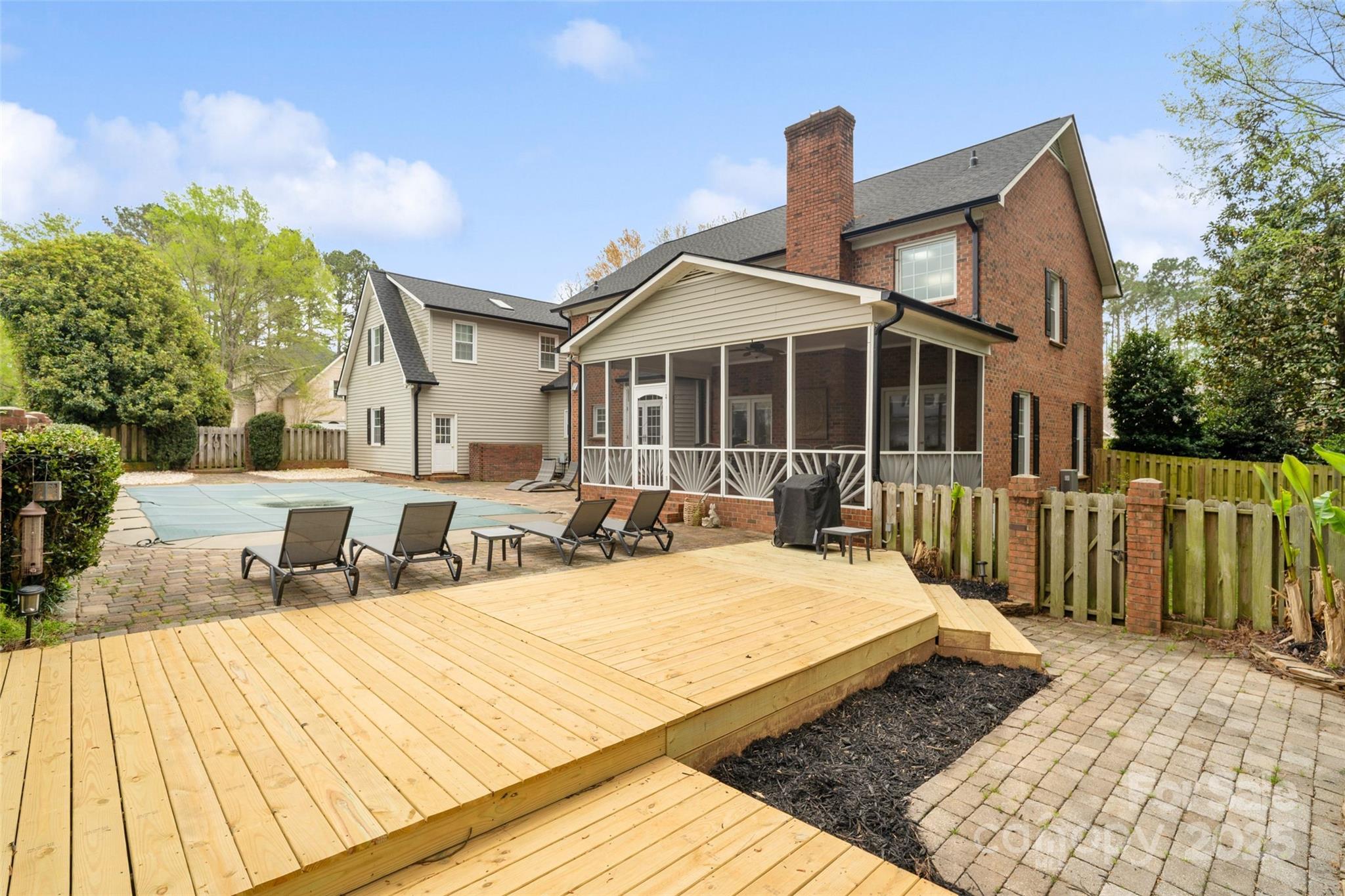 1736 Cavendale Drive