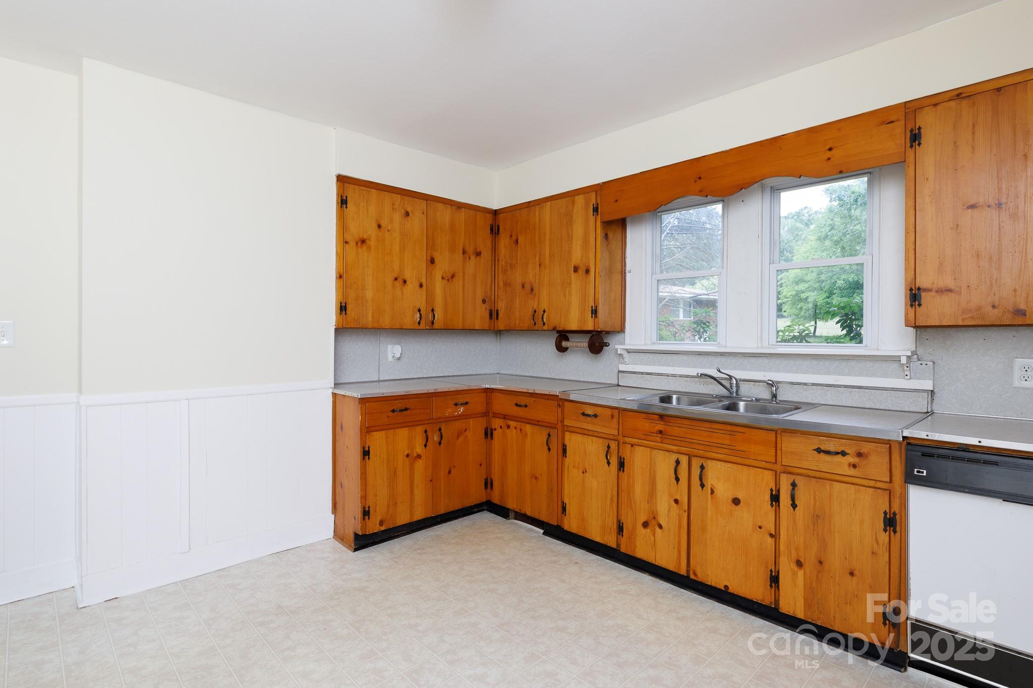 166 Still Avenue