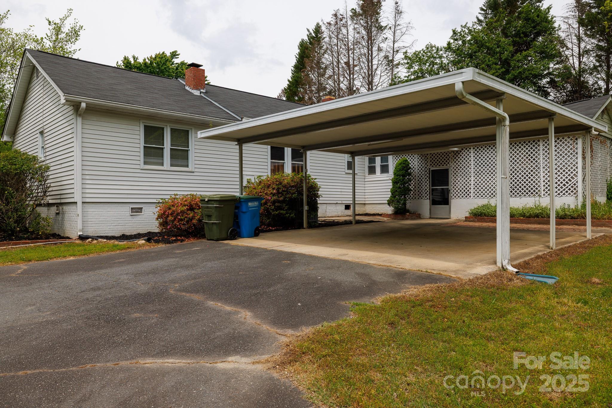 166 Still Avenue