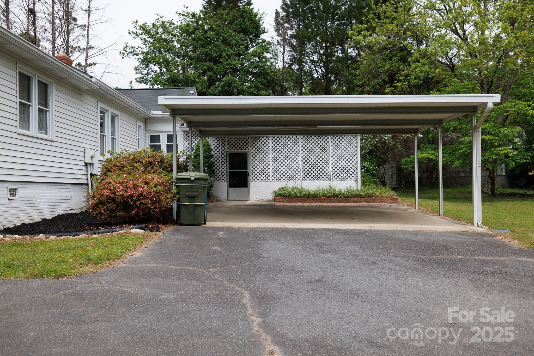 166 Still Avenue
