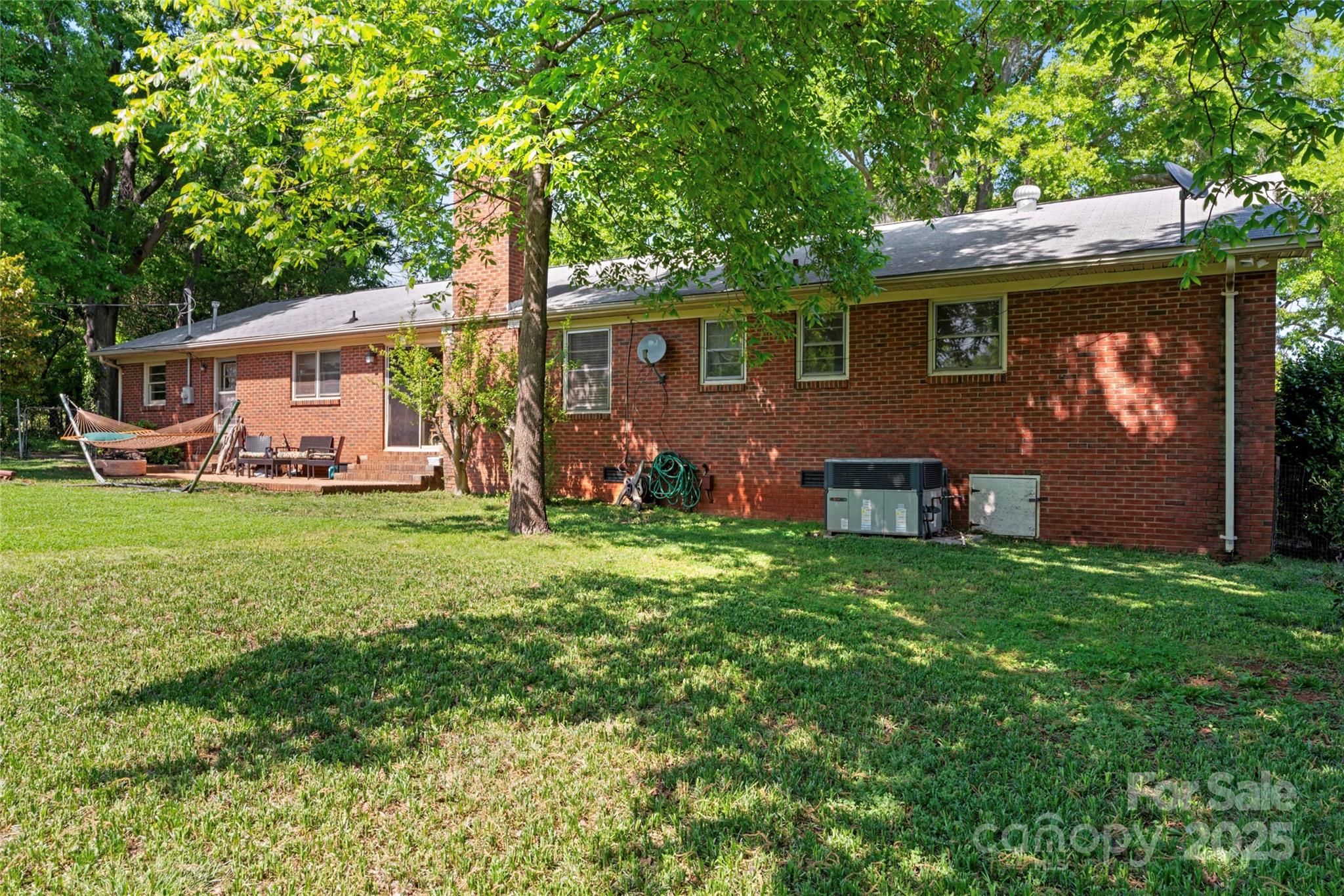 653 Ferndale Drive