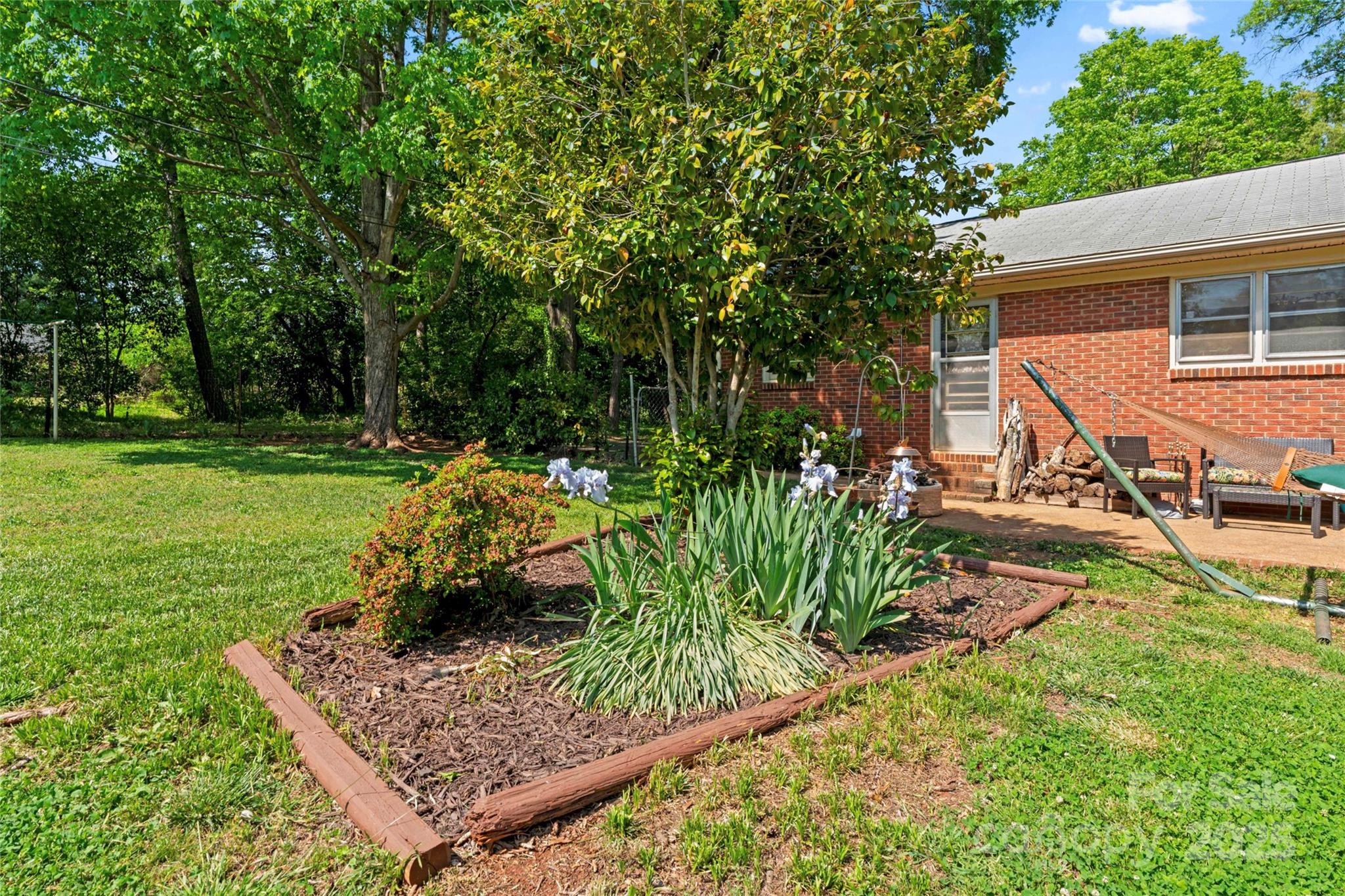 653 Ferndale Drive