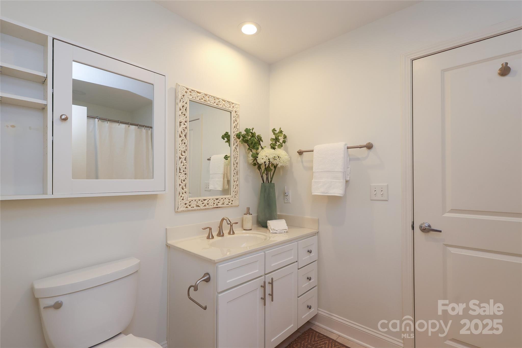 721 Governor Morrison Street Unit: 520