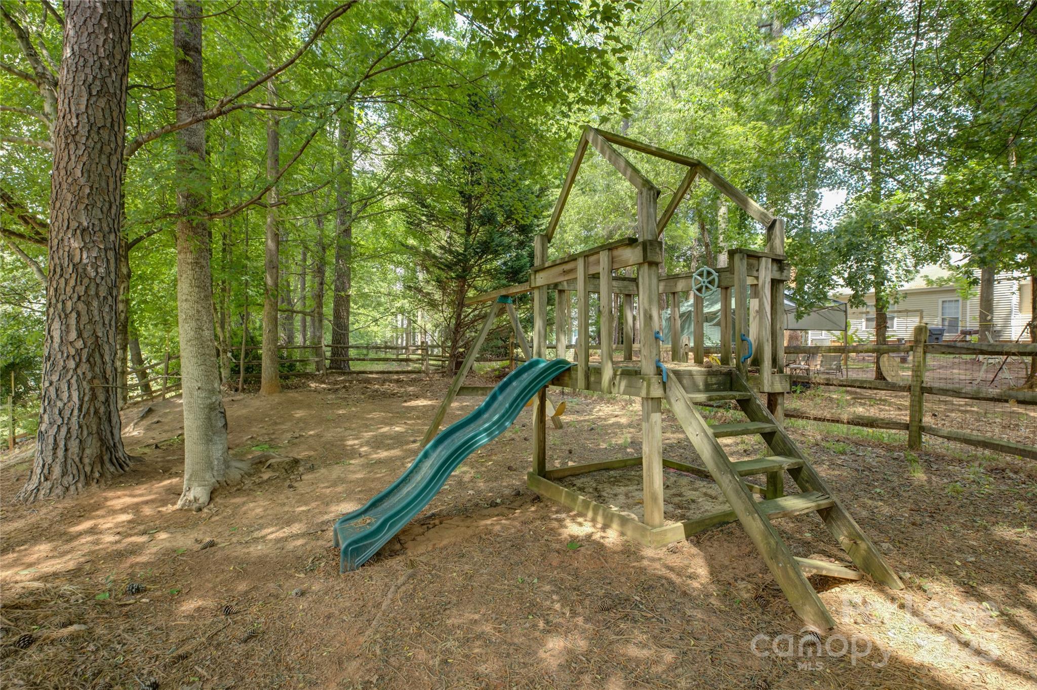 7017 Scuppernong Court