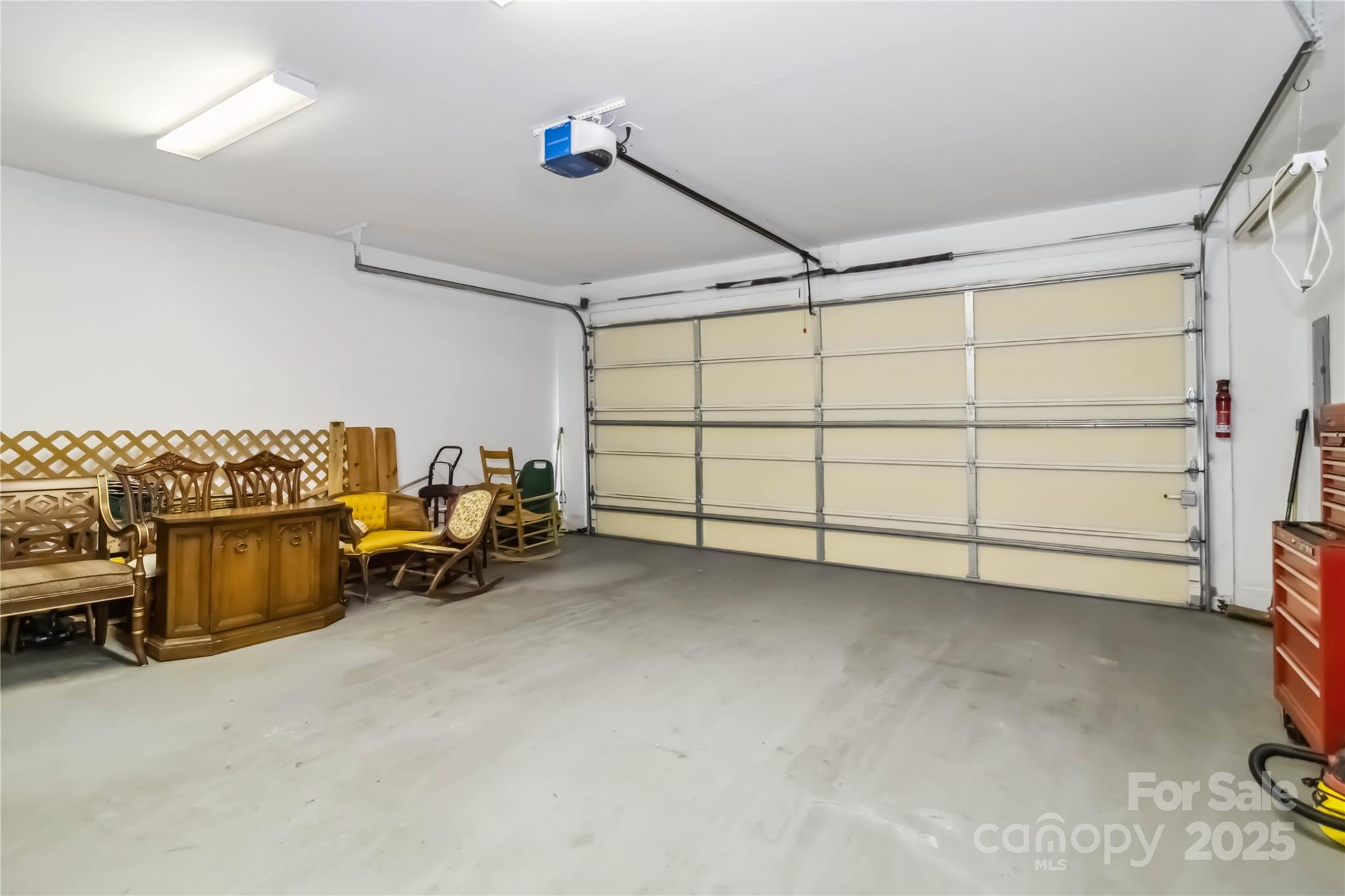 1302 Warrington Place