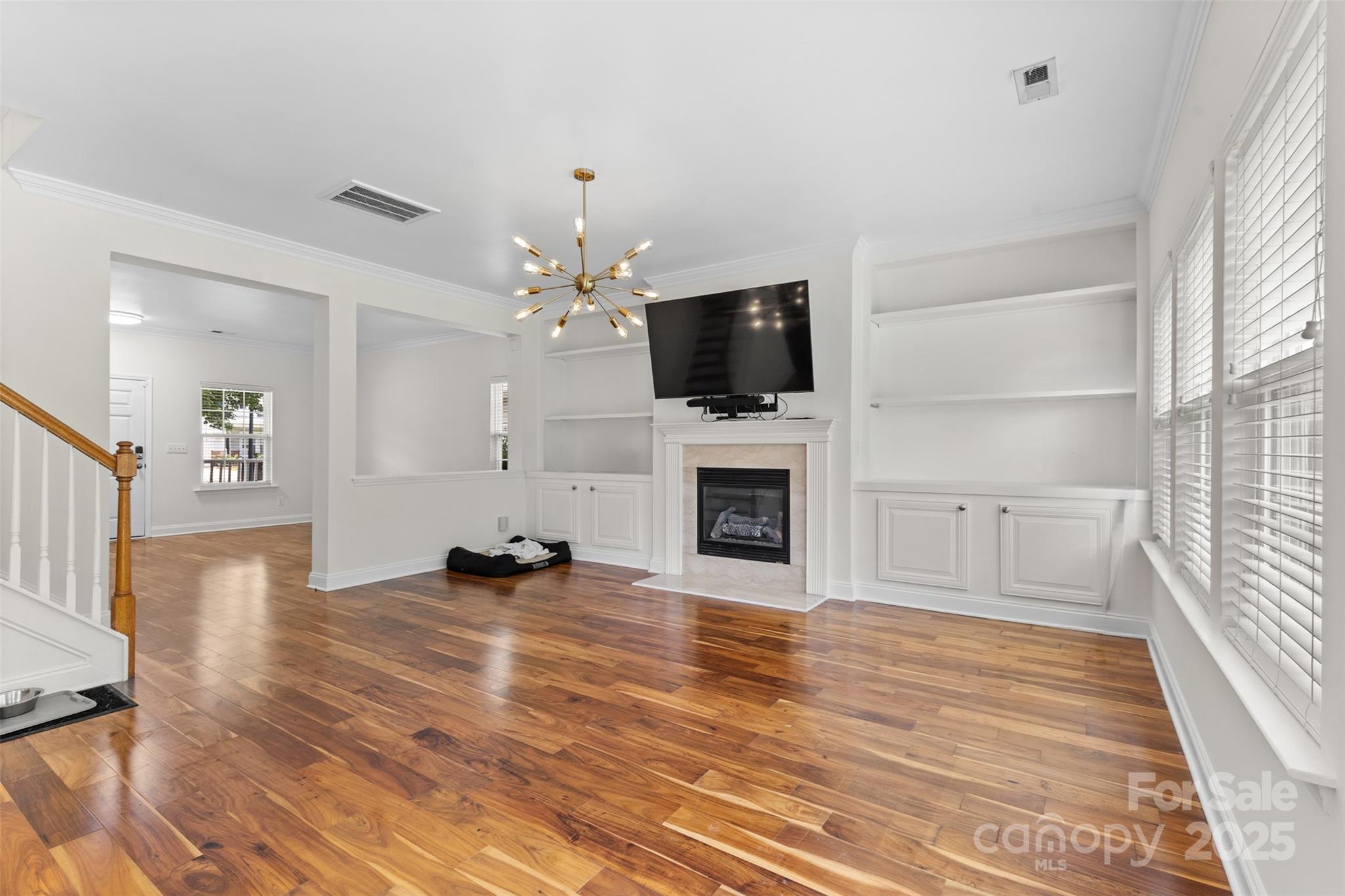 15115 Superior Street