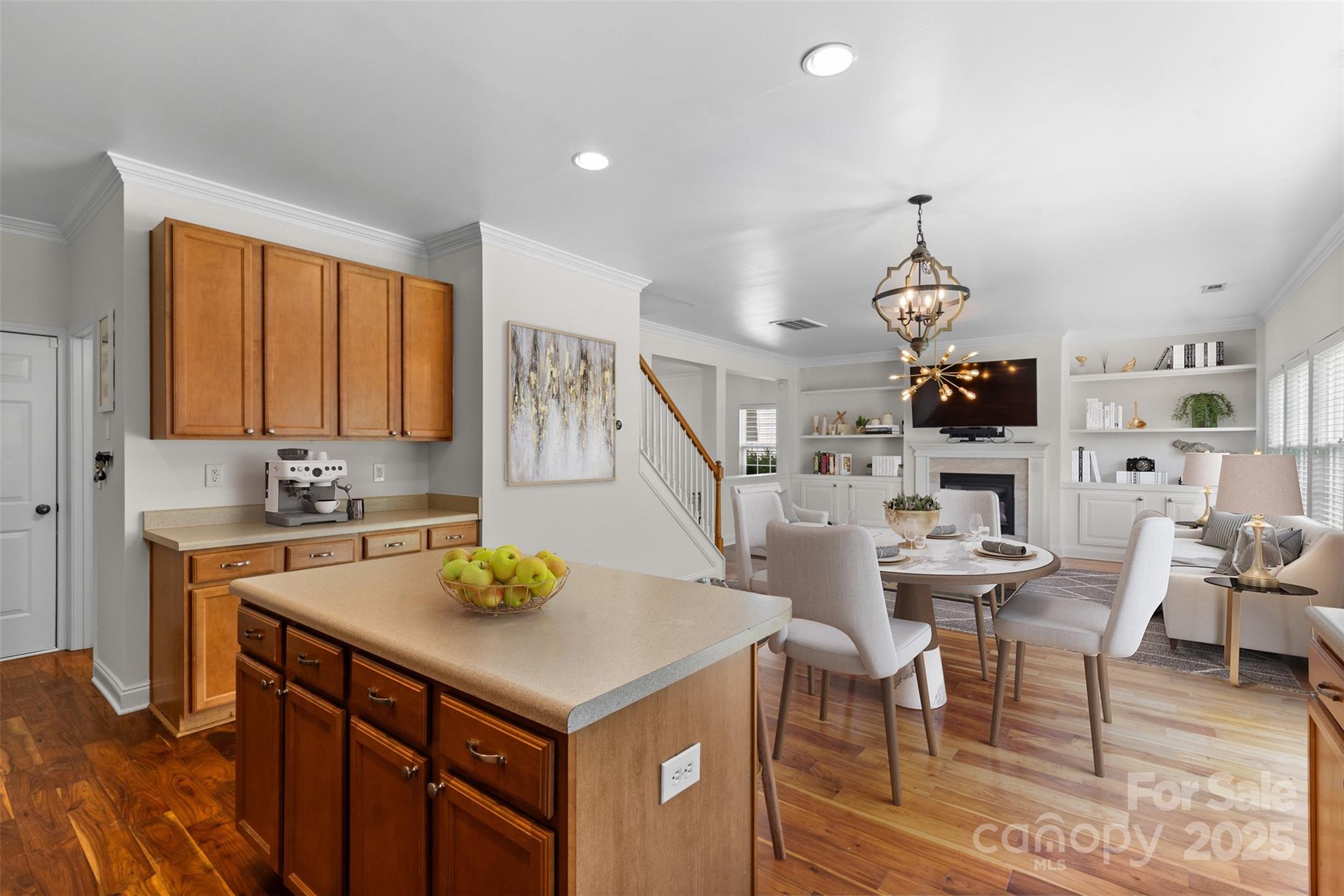 15115 Superior Street