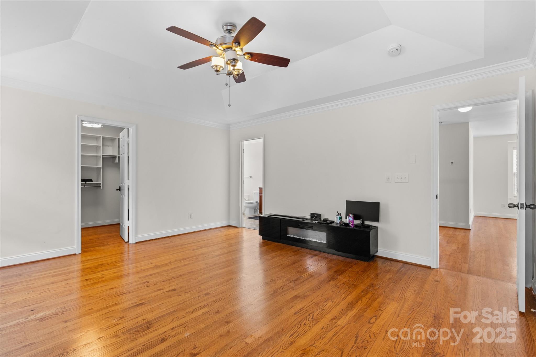 15115 Superior Street