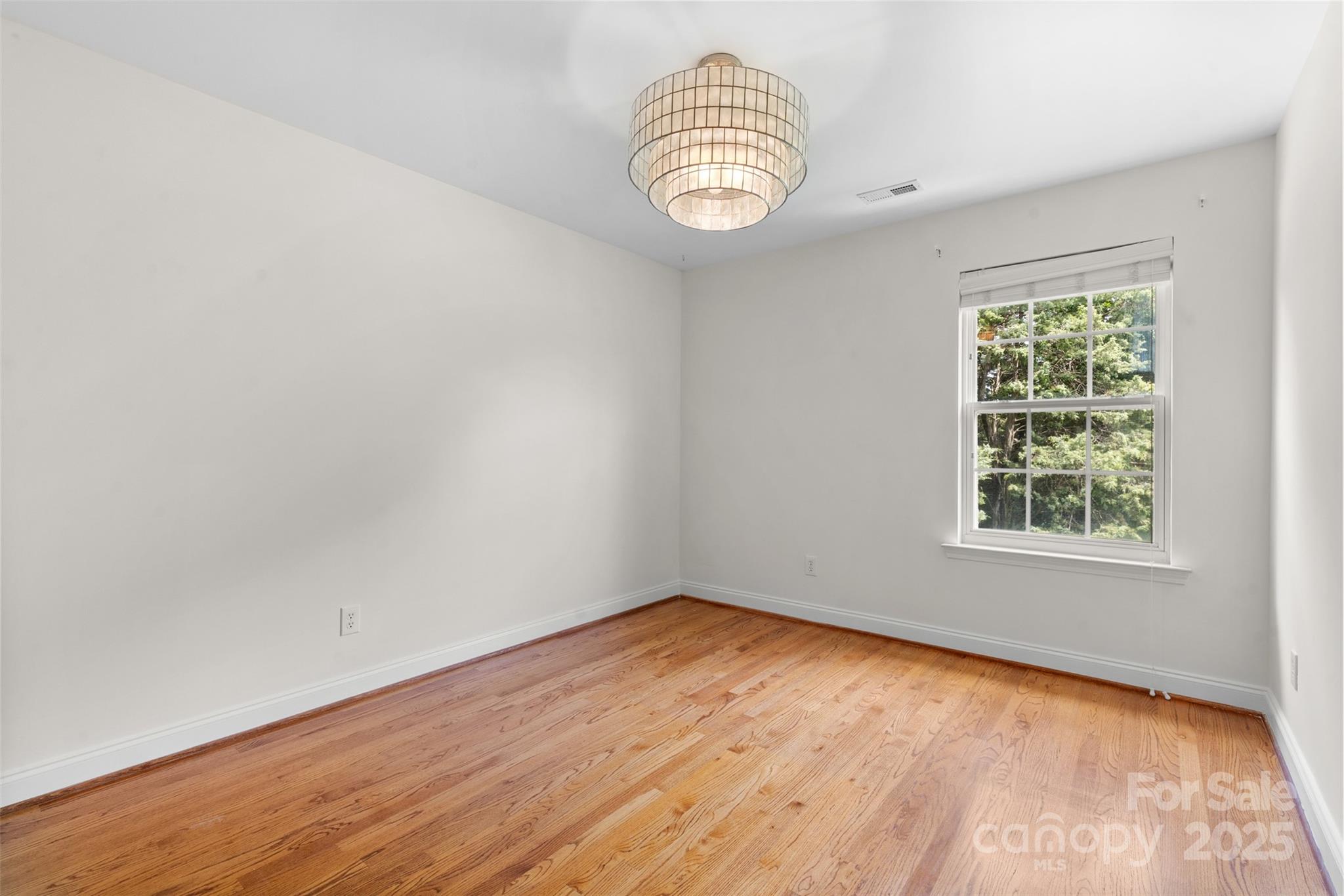 15115 Superior Street