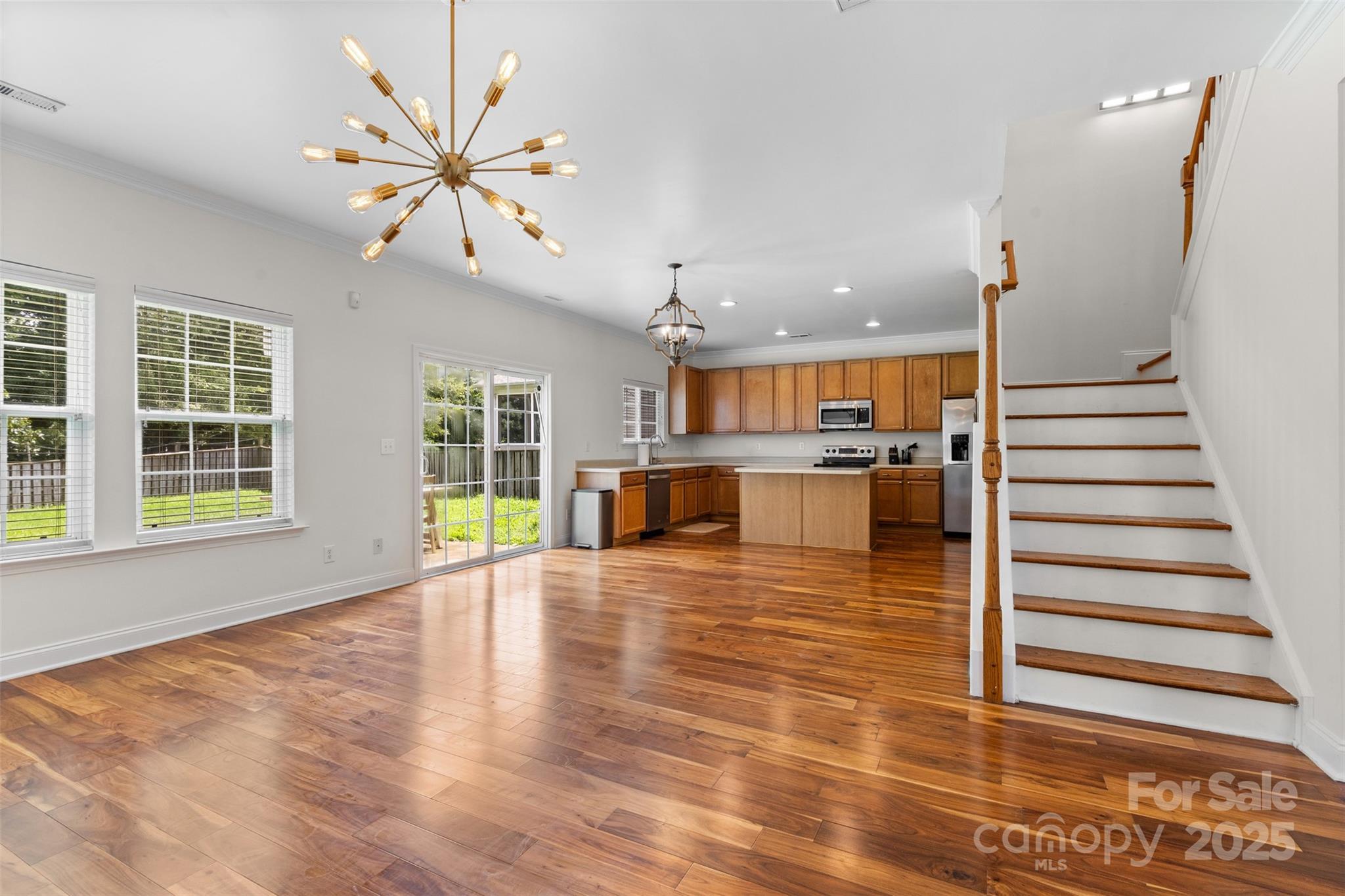 15115 Superior Street
