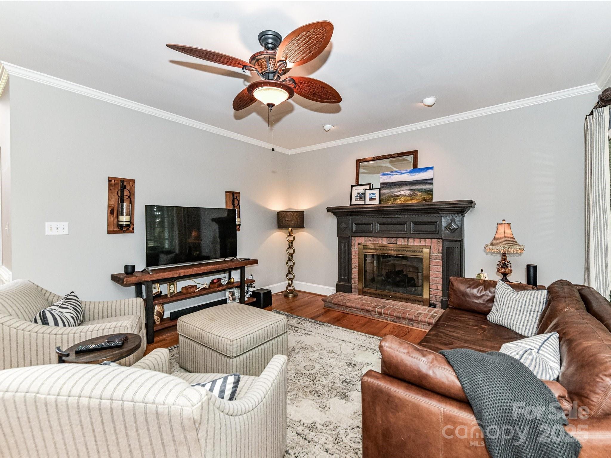3401 Cresta Court