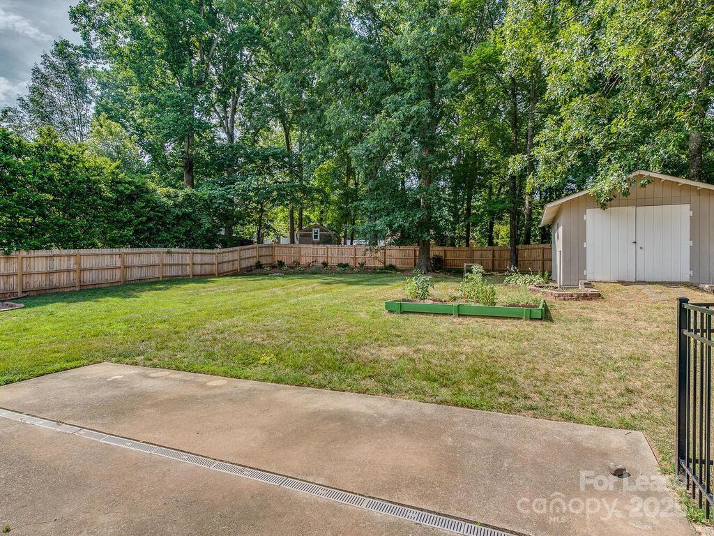 325 Clearbrook Road