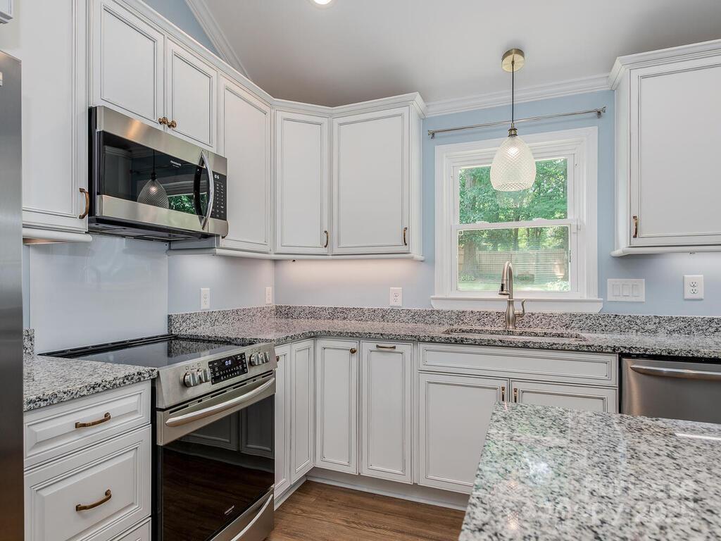 325 Clearbrook Road