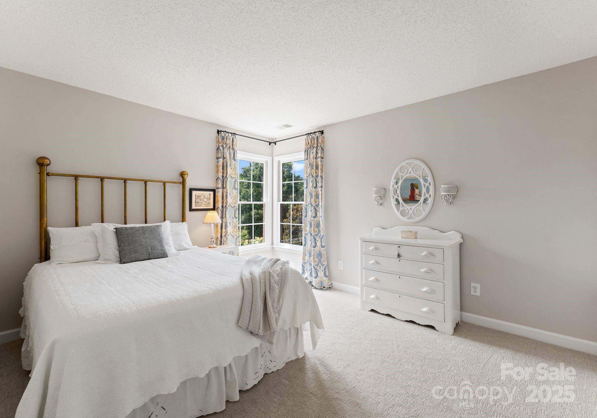 7106 Walton Heath Lane