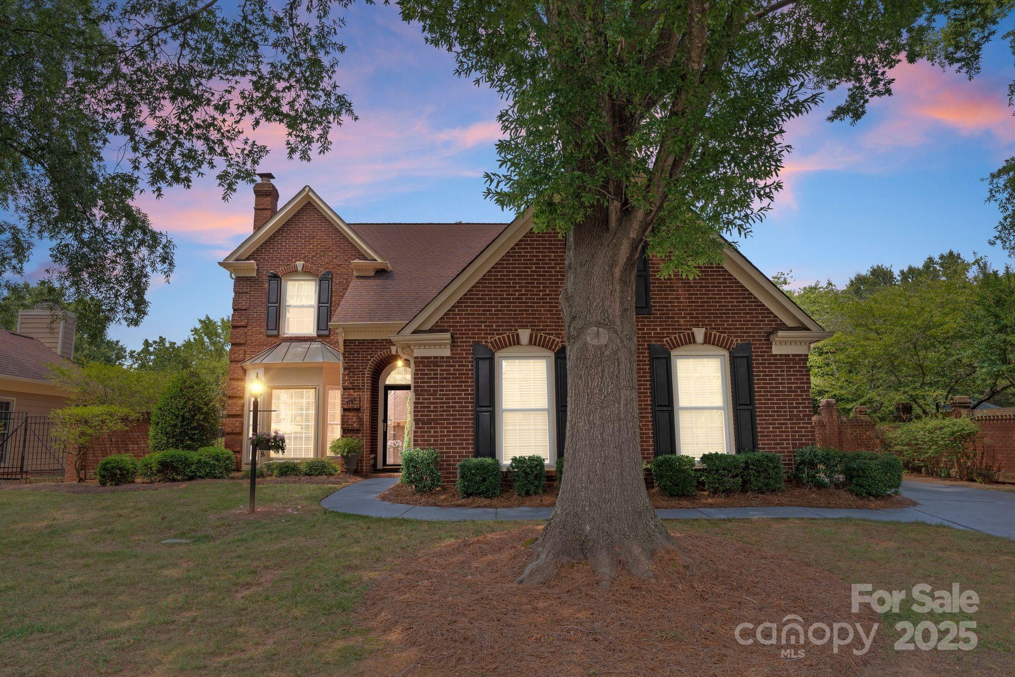 7106 Walton Heath Lane