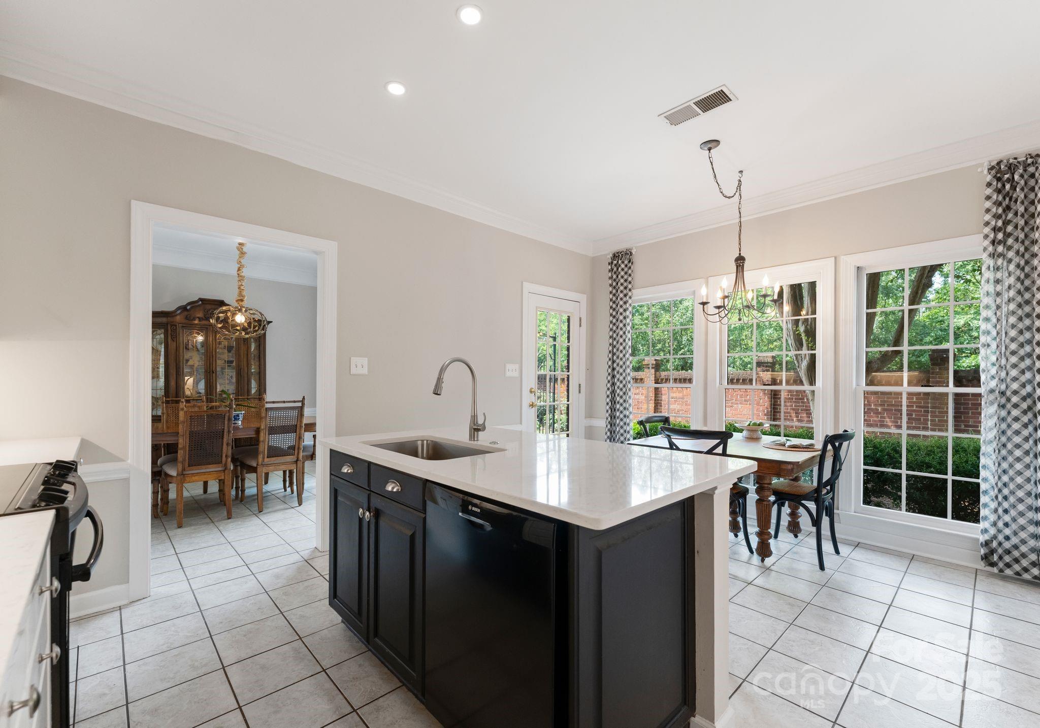 7106 Walton Heath Lane