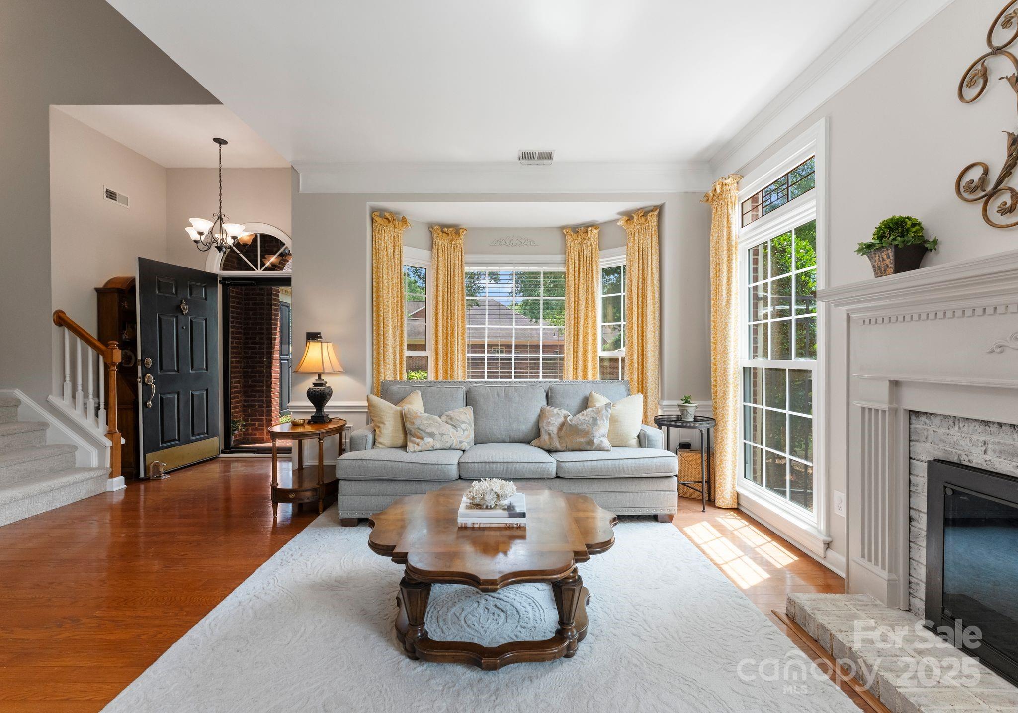 7106 Walton Heath Lane