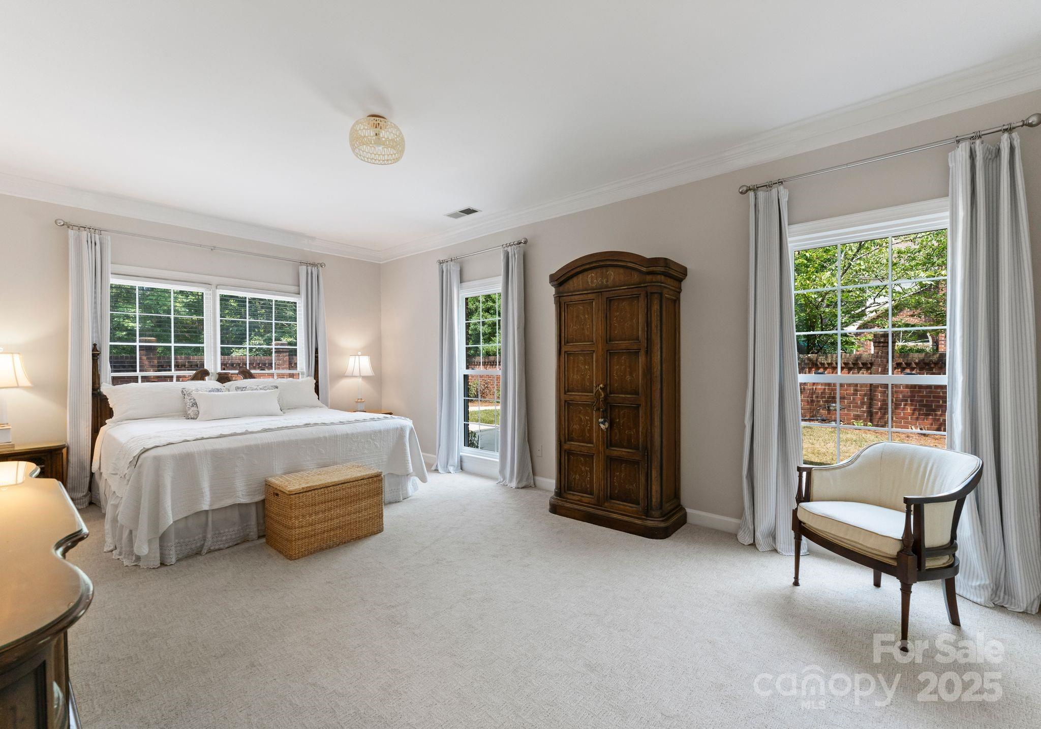 7106 Walton Heath Lane