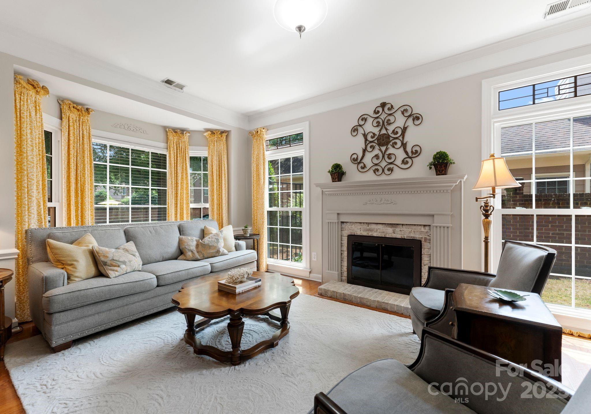 7106 Walton Heath Lane