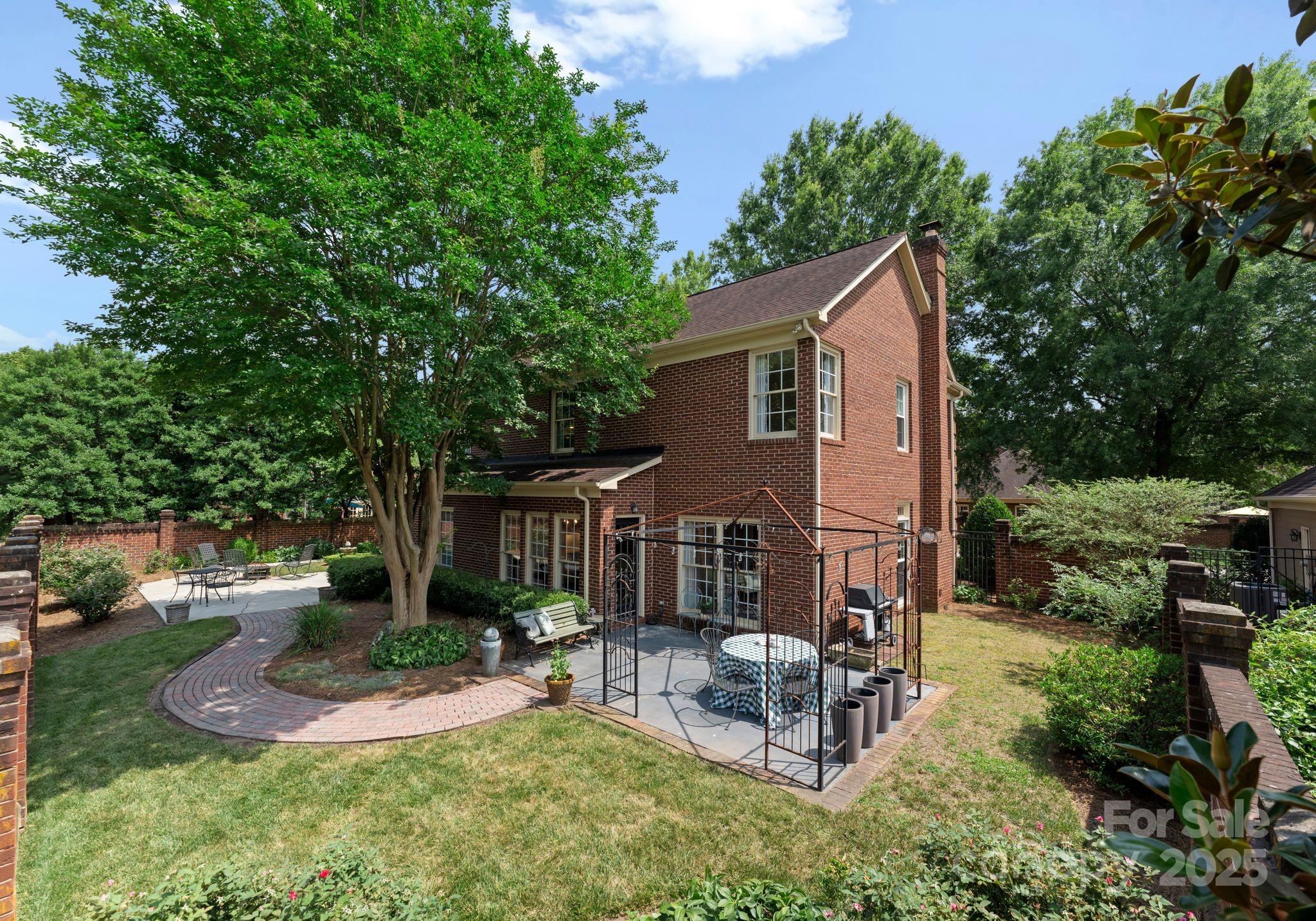 7106 Walton Heath Lane