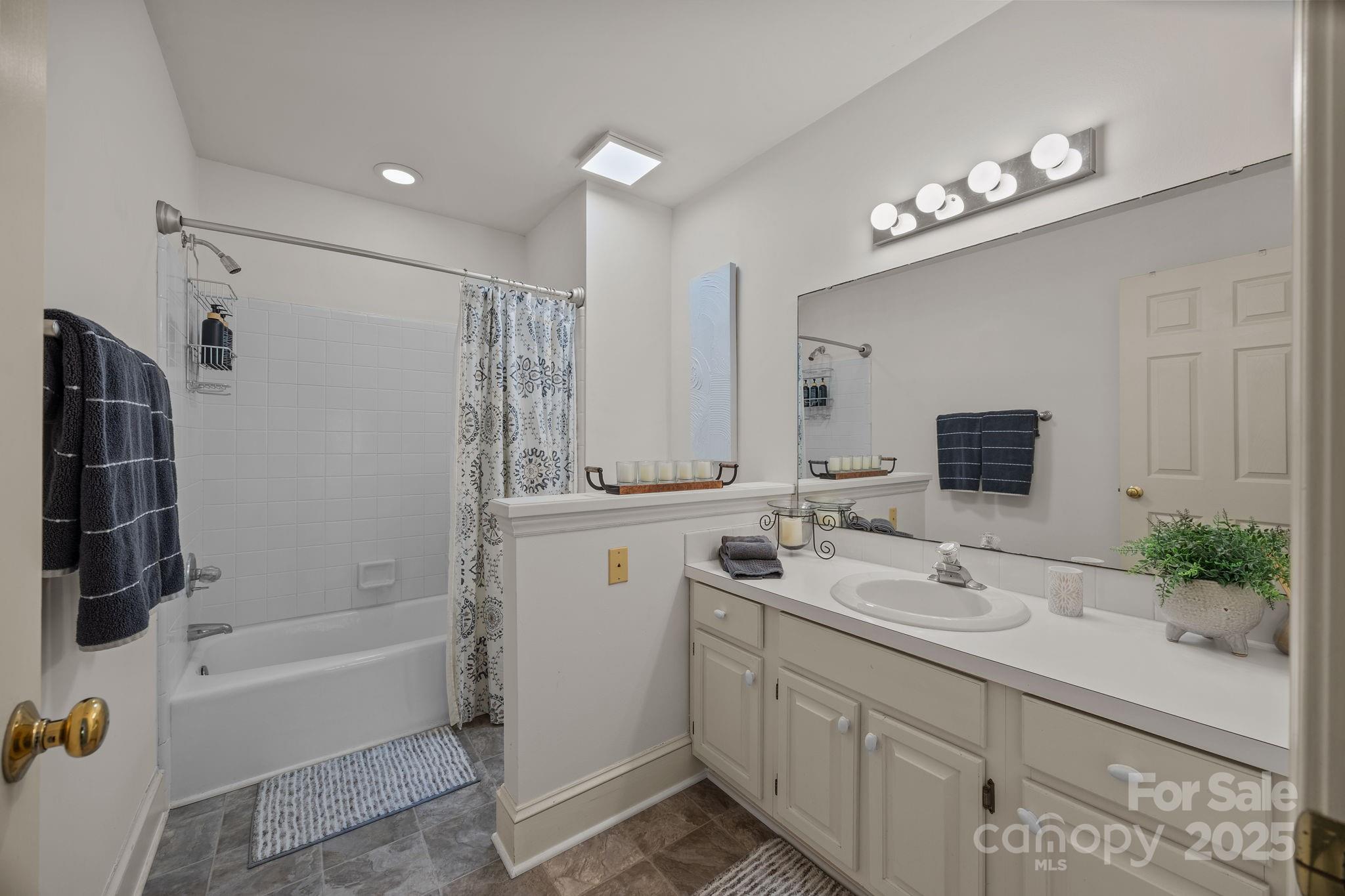 5134 Tracewood Court