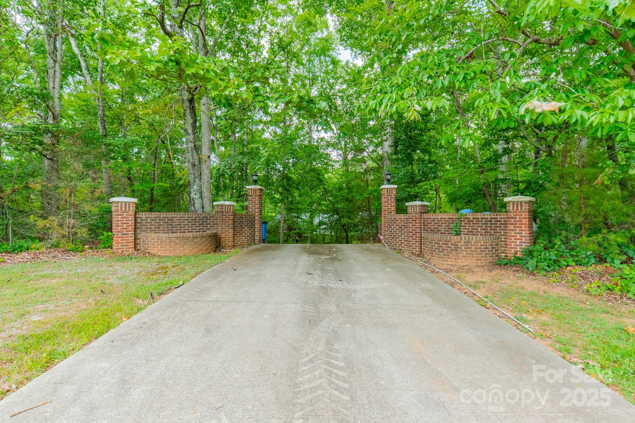 253 Highway 161 N