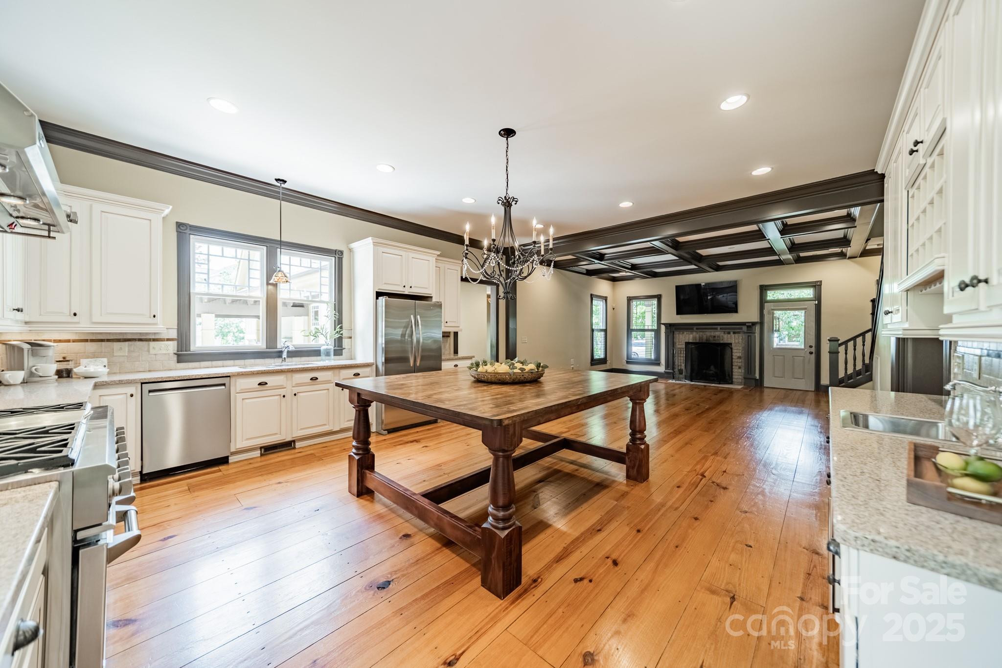 406 Bullfinch Bend