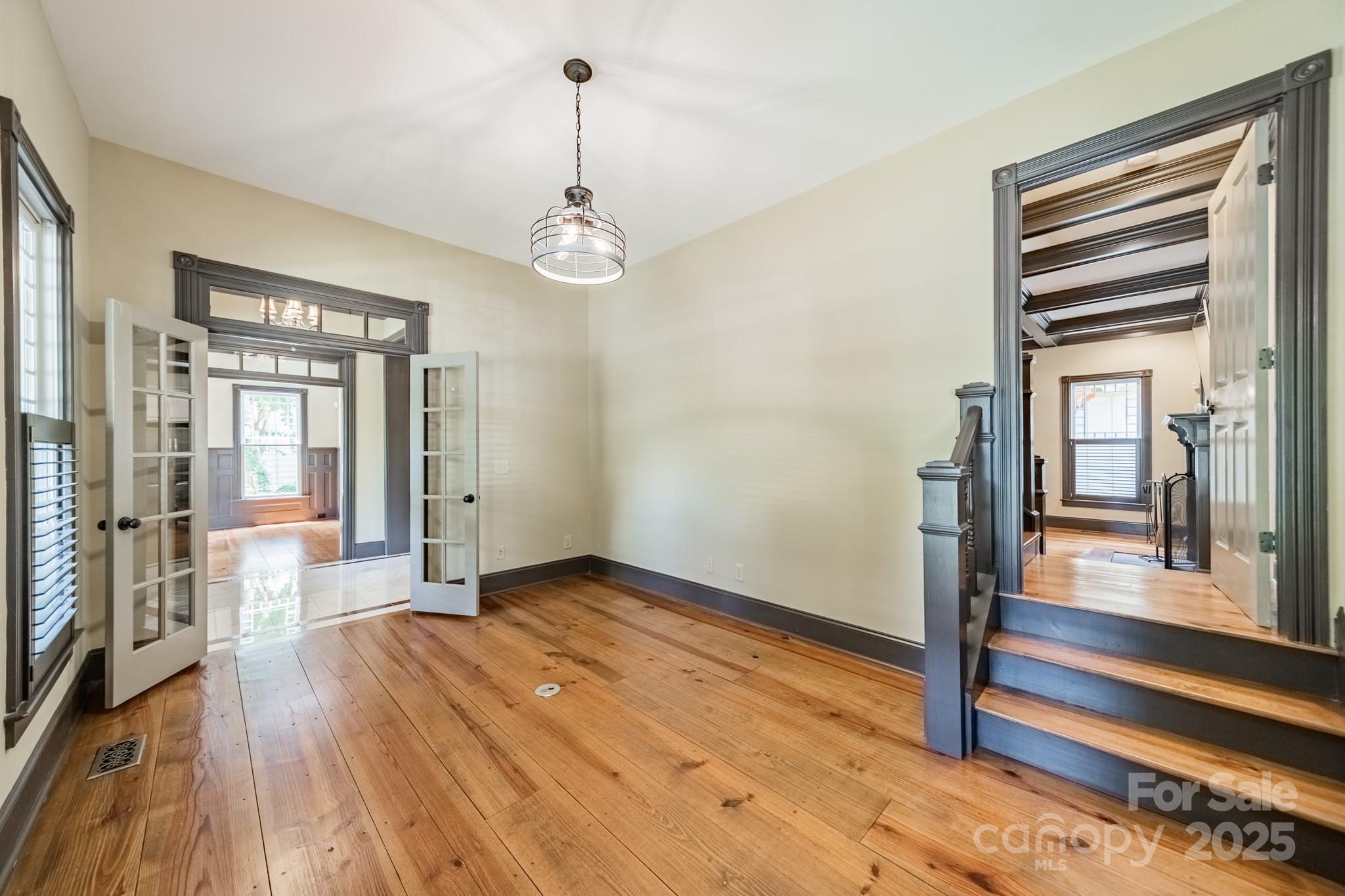 406 Bullfinch Bend