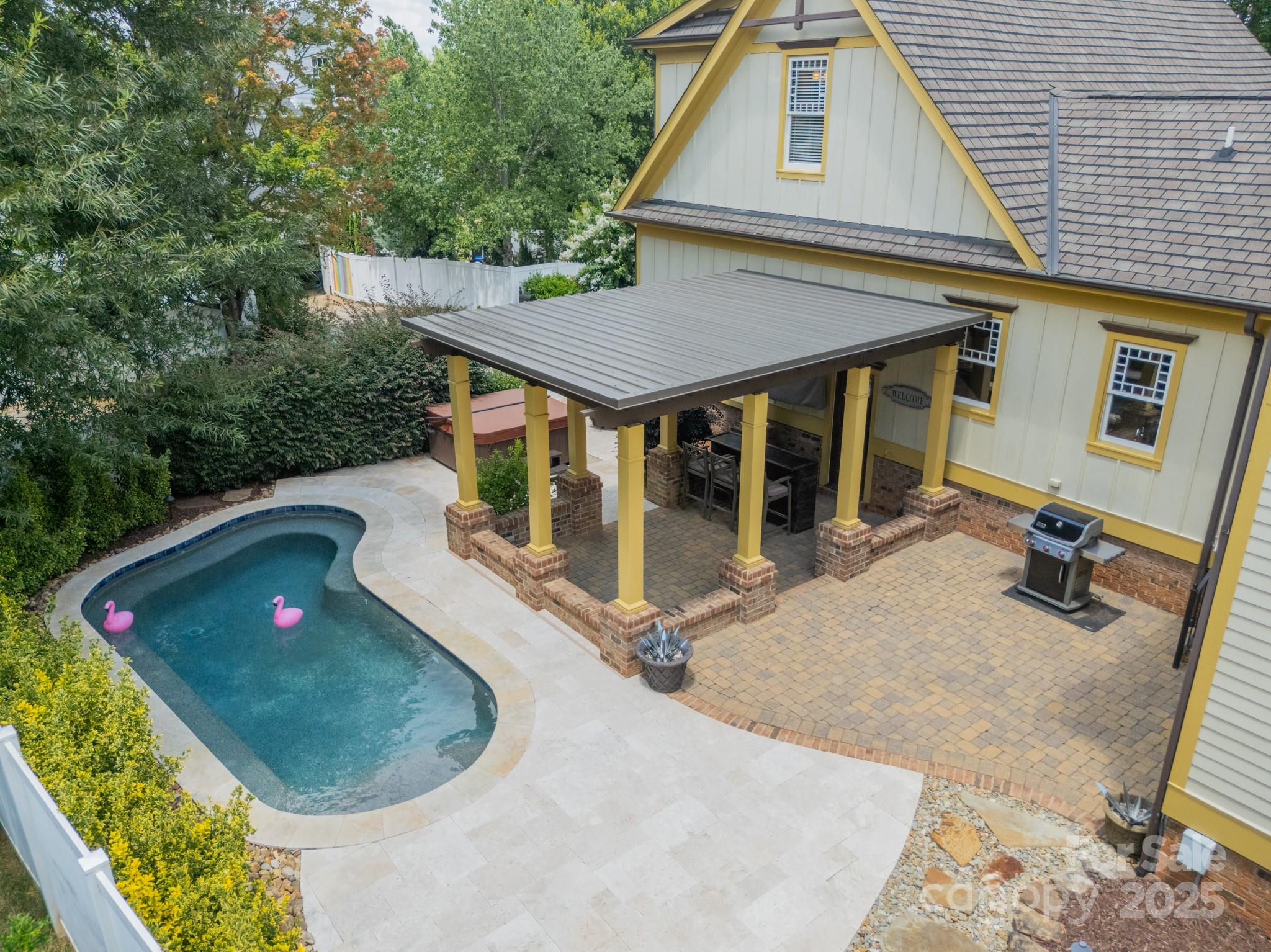 406 Bullfinch Bend